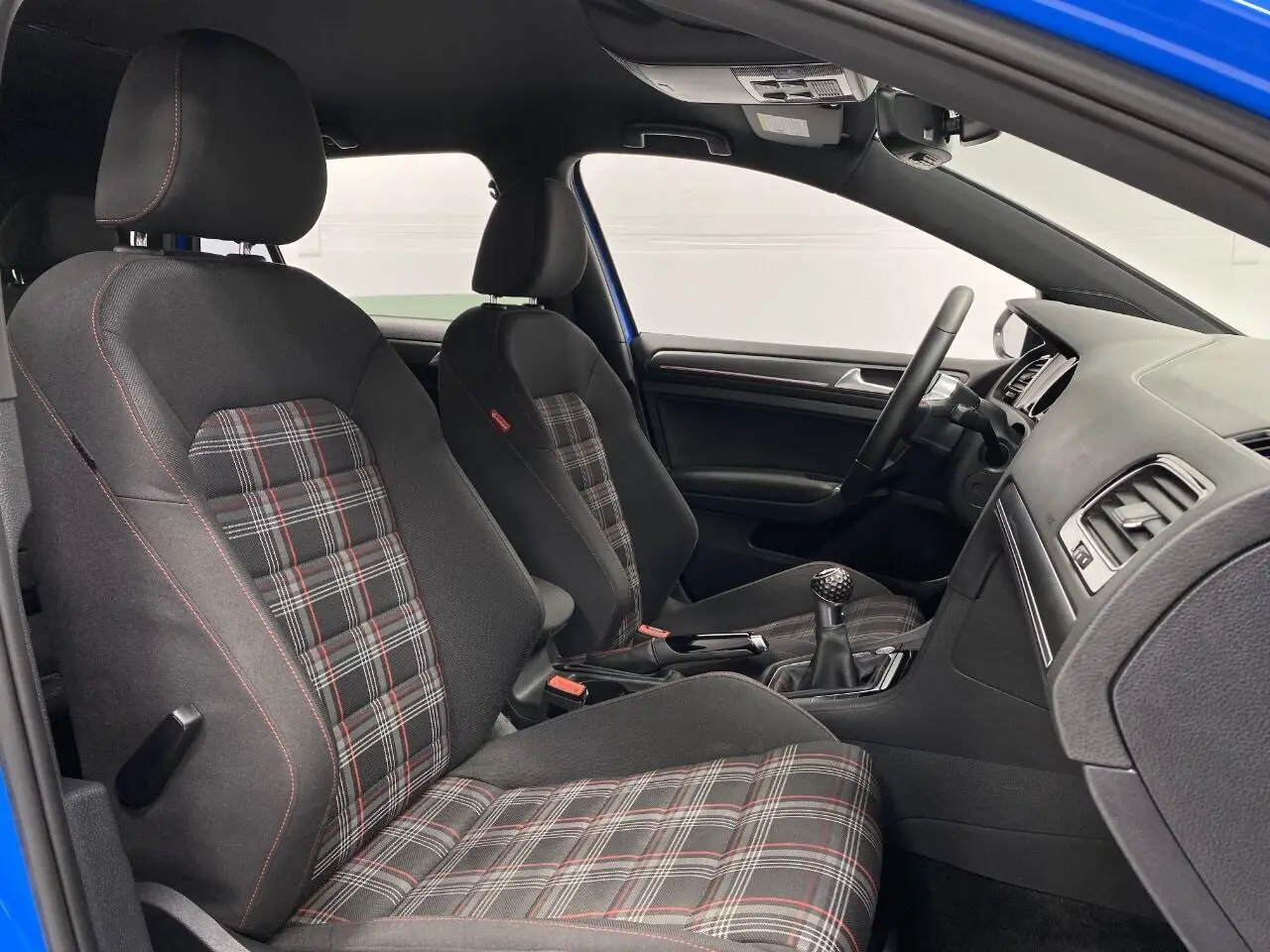 Cheap price good quality Used 2019 Volks-wa-gen car Go-lf Rabbit Edition 4dr Hatchback second hand car