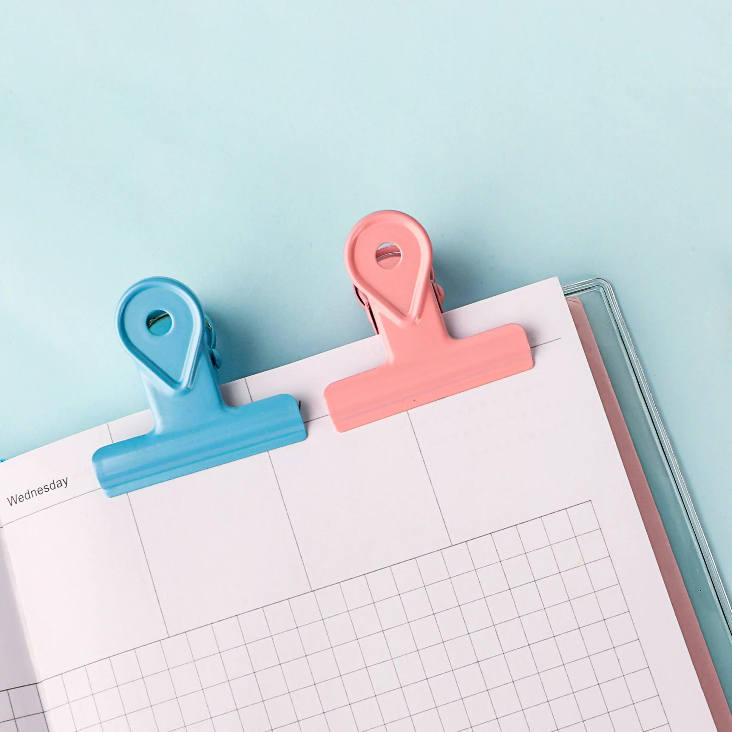 Подгонянный логотип в форме капли воды металлический мемус зажим для переплетения бульдога зажим