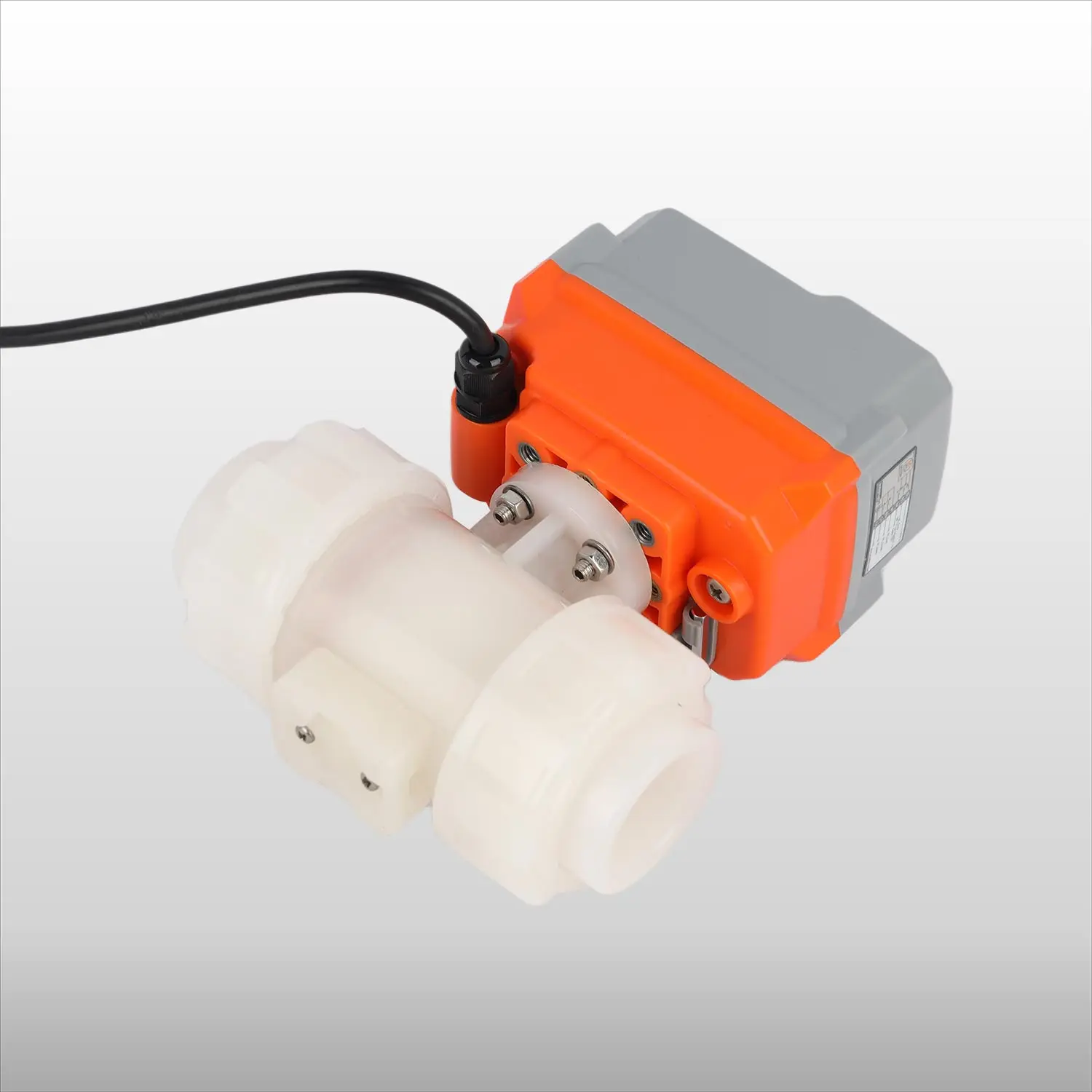 Plastic 2 Way Motorized Water Valves PVDF Electric Ball Valve for Auto Vehicle Cleaning Equipment