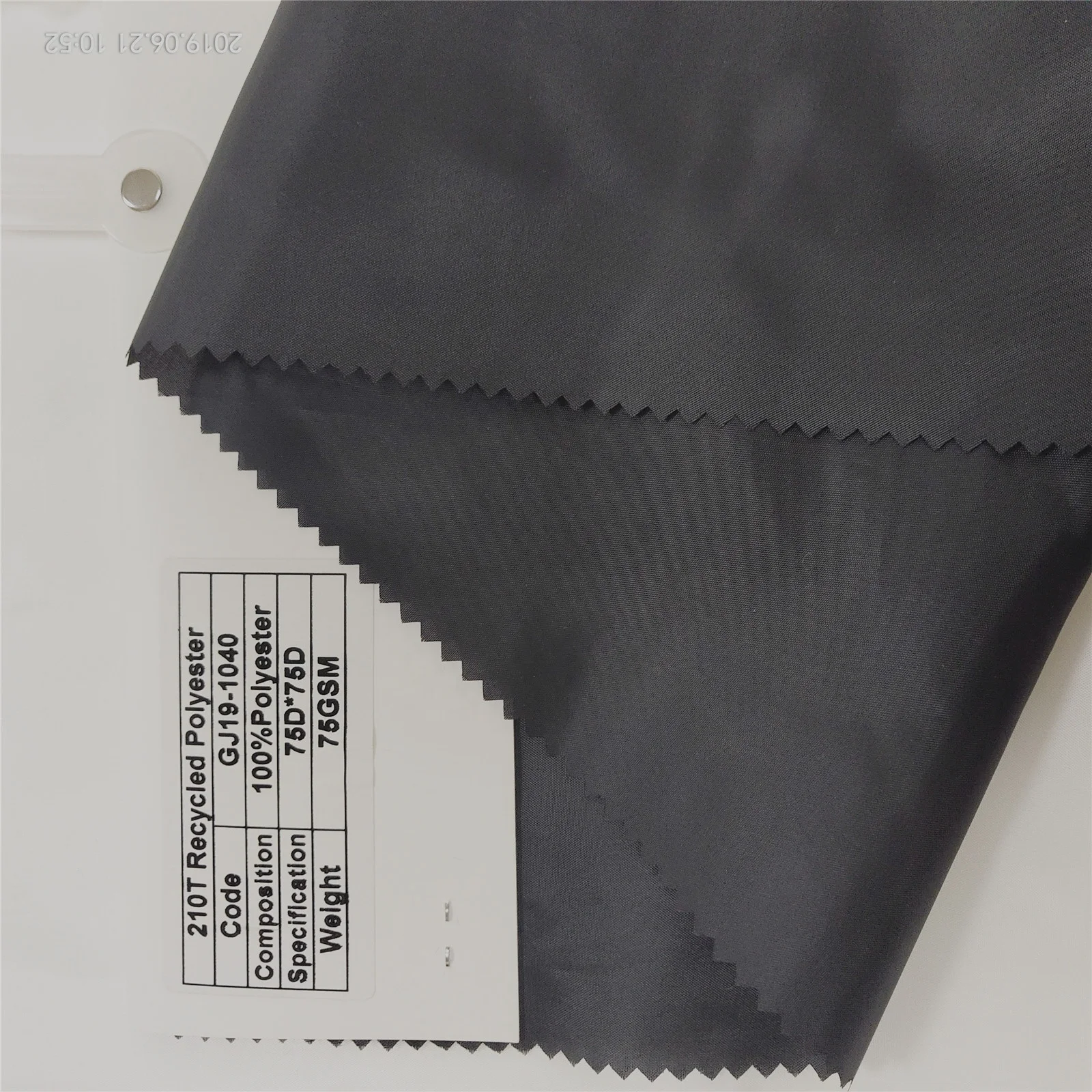 
100% Recycled 210T polyester taffeta 75D*75D dyeing fabric soft for women coats and down jackets linings 