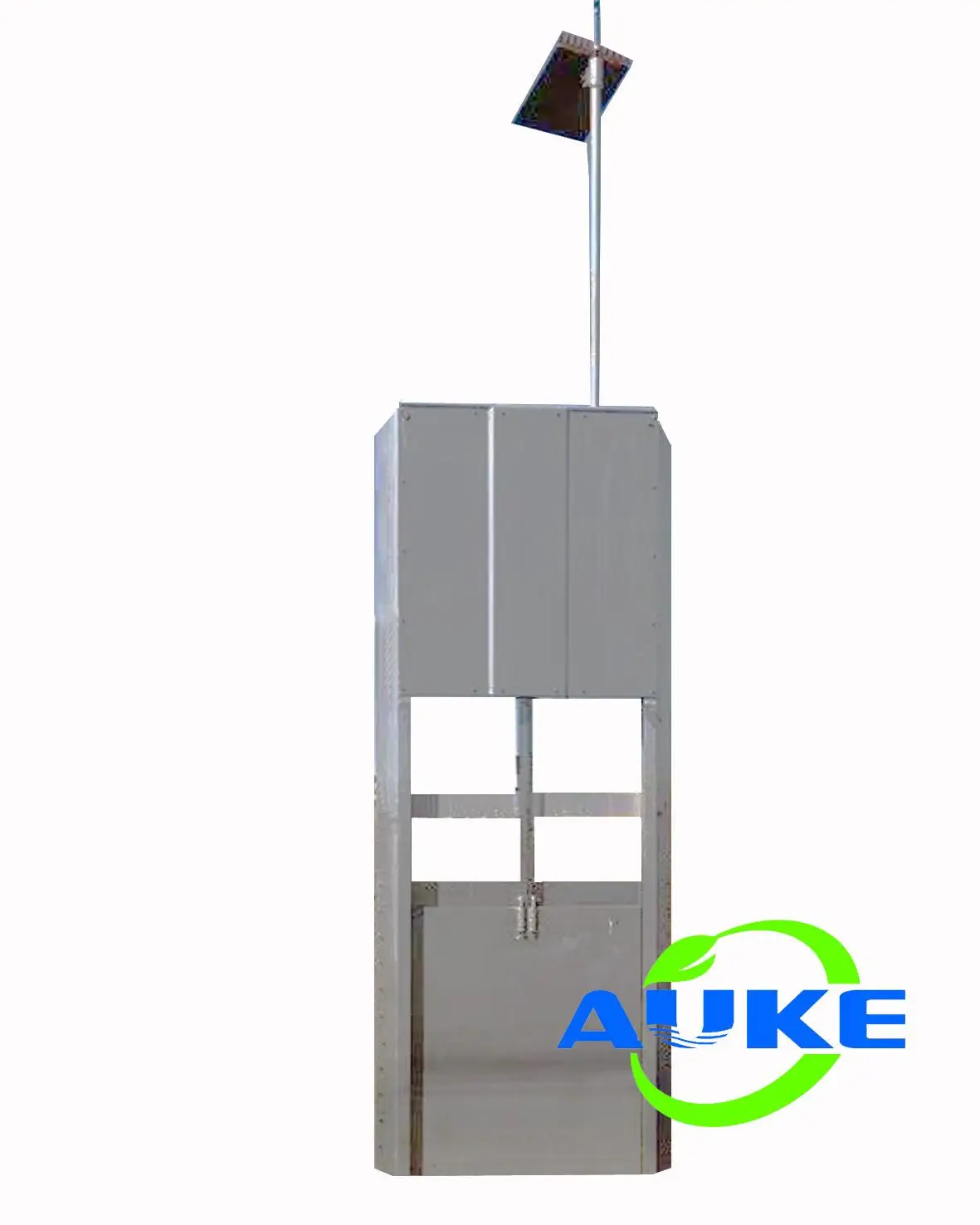 Sluice  gate with solar power