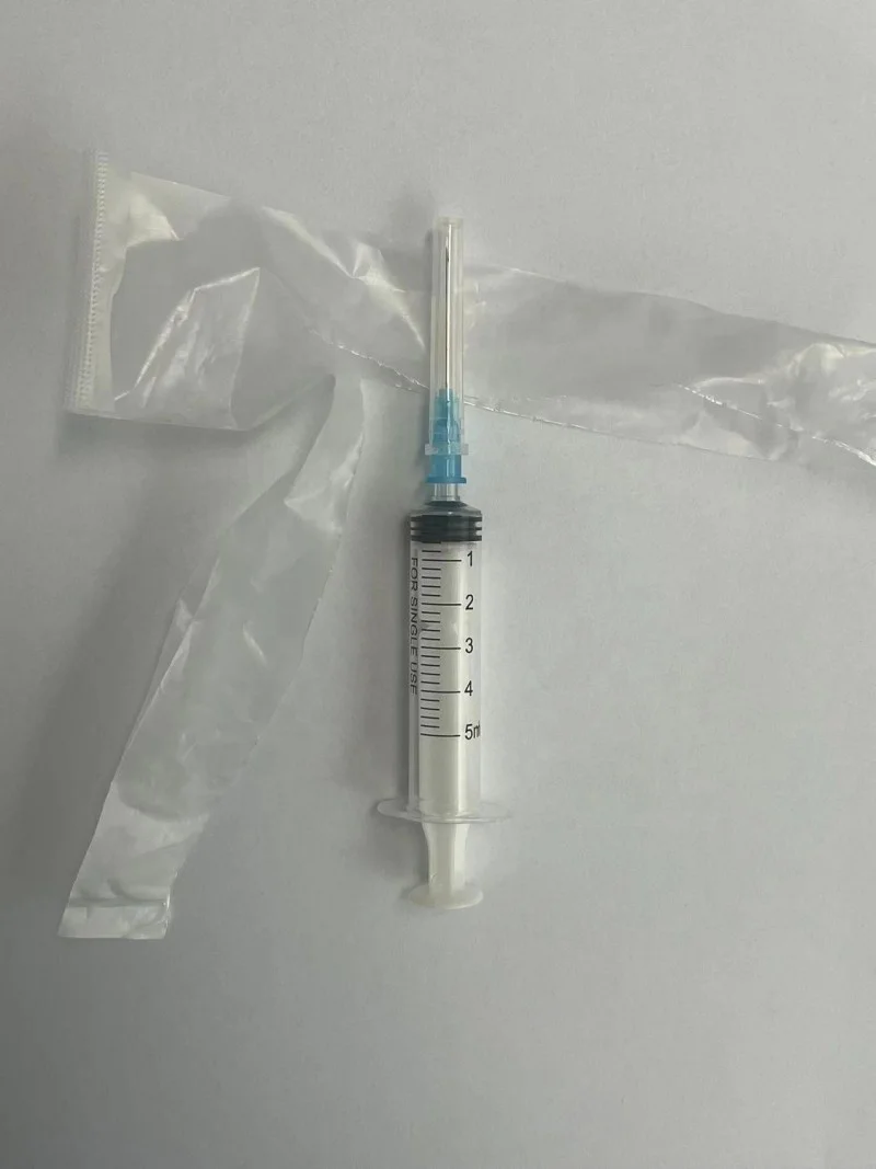 Factory Direct Supply 2400PCS Per Carton Medical Hospital Use 5ML Plastic PVC Disposable Syringe With Needles
