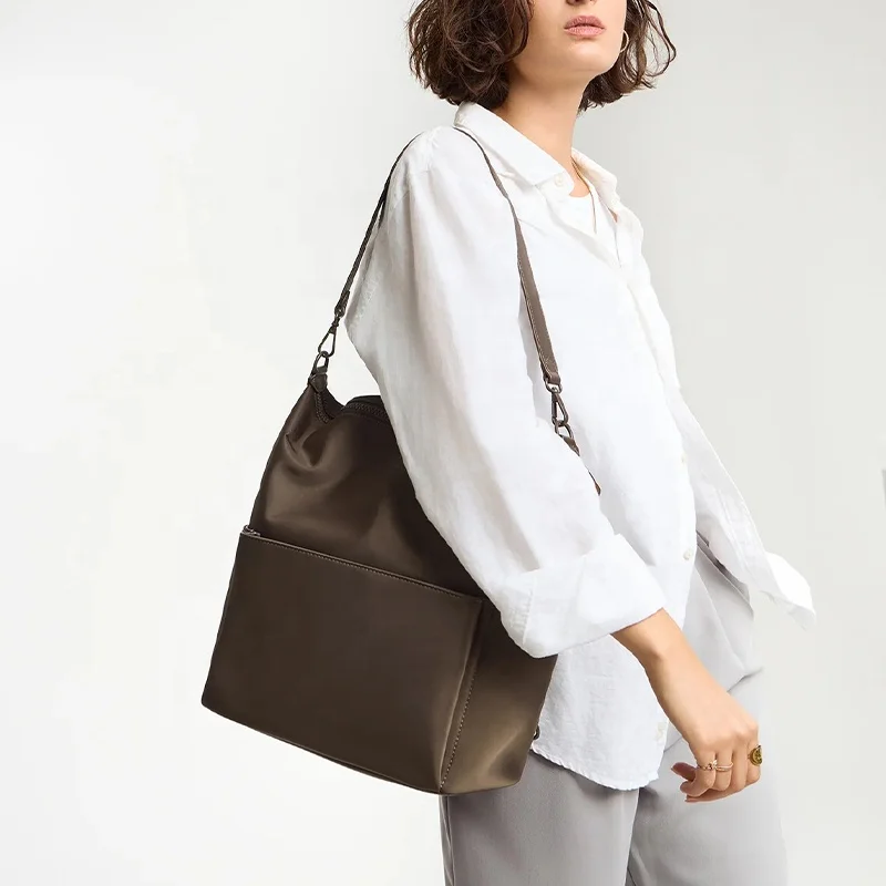 OEM Midi Travel Baby Backpack Nylon Diaper Shoulder Bag Mommy Backpack Insulated Portable Toddler Diaper Bag with Stroller Strap