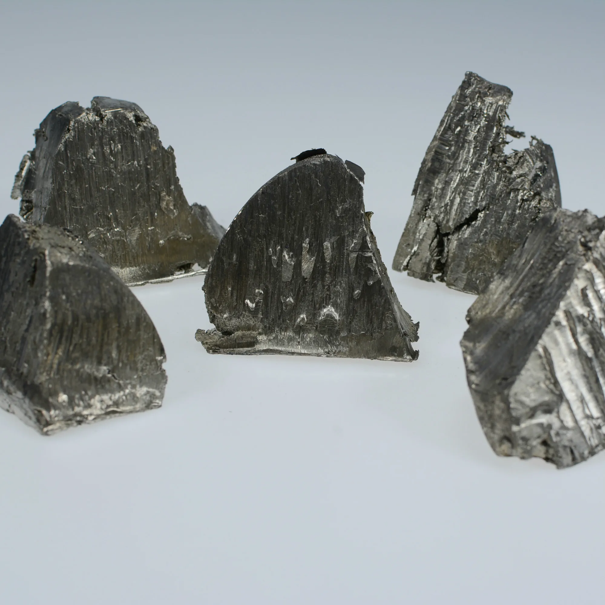 rare earth metal/ high purity ytterbium metal 99.99~99.9995%