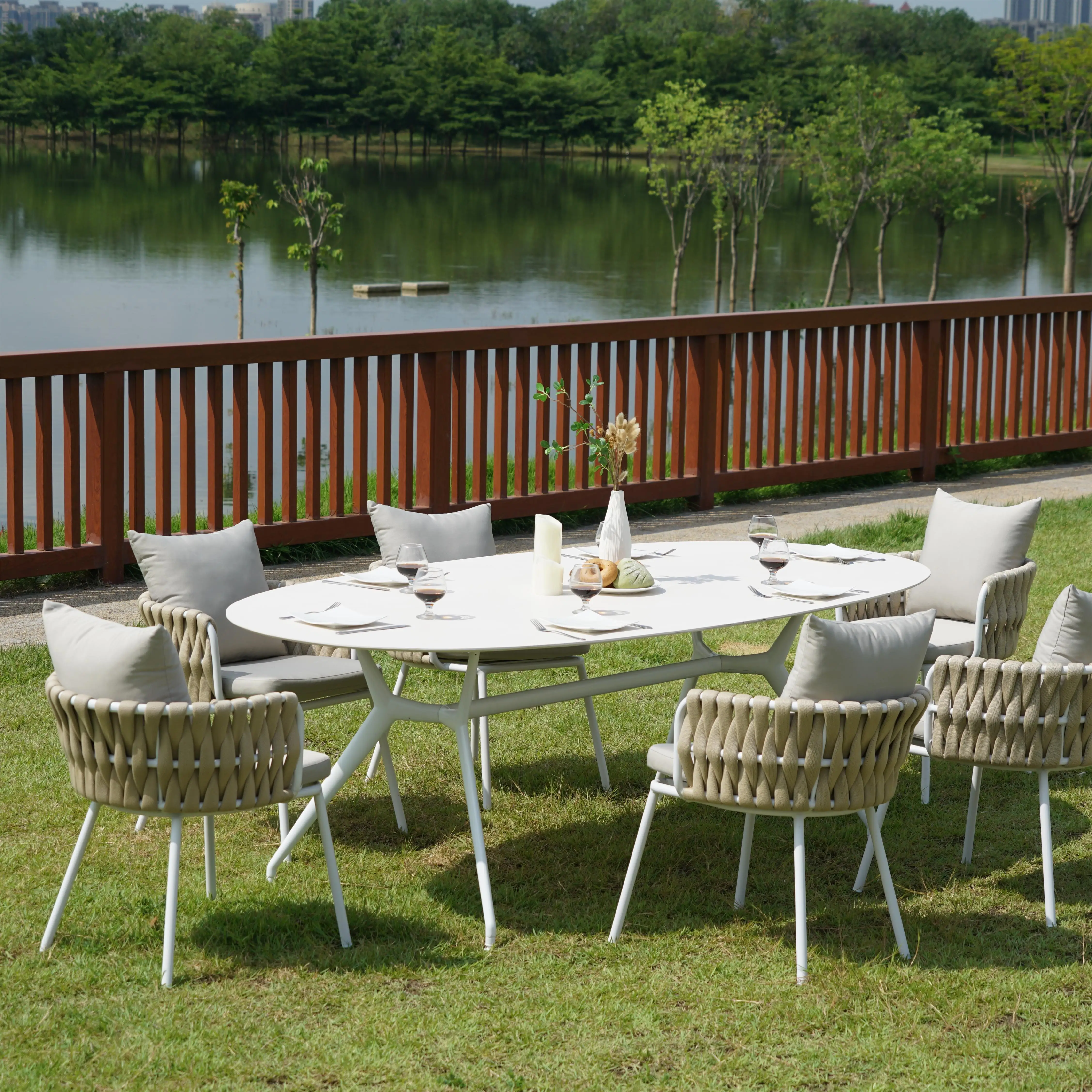 BK CIANDRE Aluminum Outdoor Grey Marble Dining Table Set Restaurant Outdoor Furniture And Chairs White