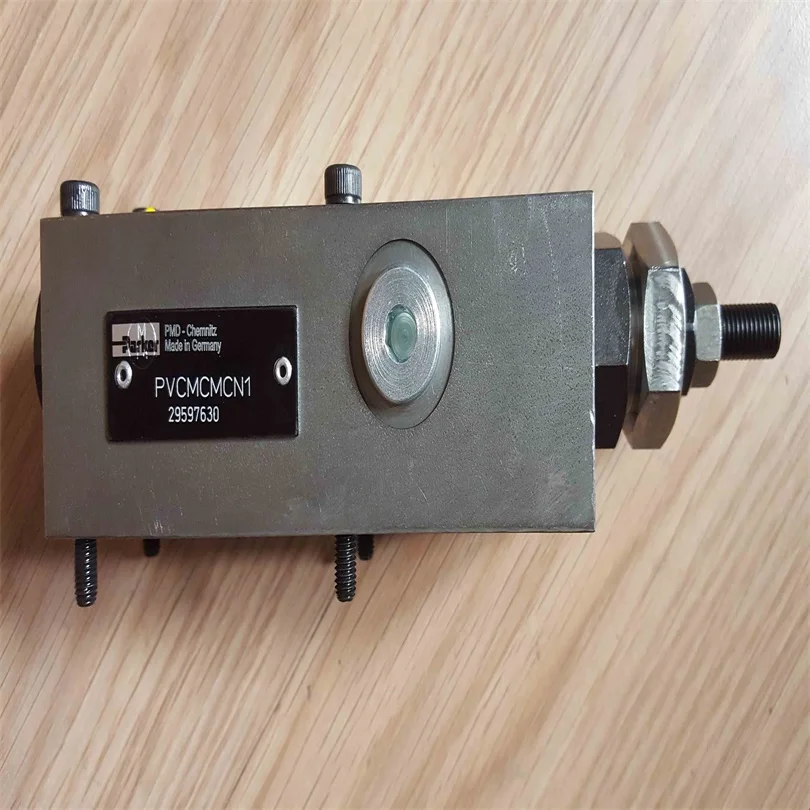 PVCMCMCN1 Flow control valve hydraulic water level control valve