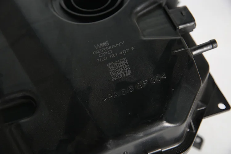 Auto Part Cooling System Wholesale Car Engine Coolant Expansion Tank for Audi 7L0 121 407 F