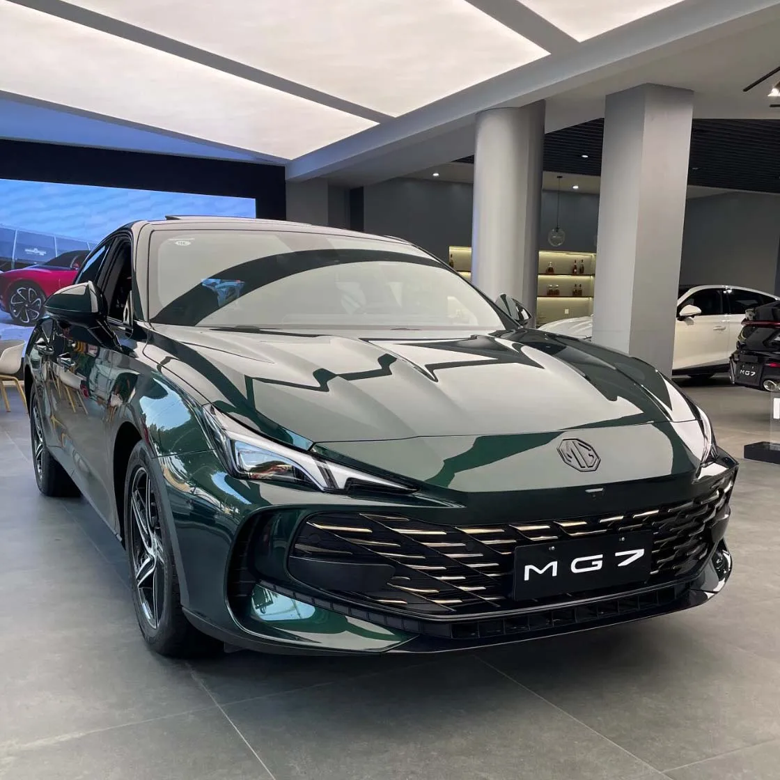 B2B 2024 в наличии SAIC MG7 2 0 t идеальный дизайн газовый автомобиль экспорт киберстер mg автомобильный бензин 7 бензиновый