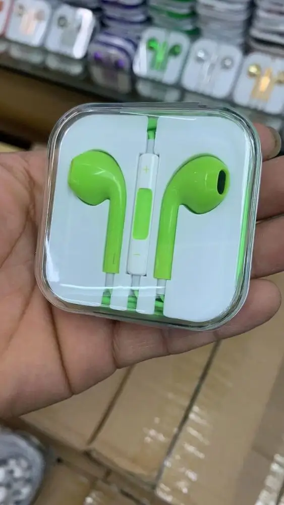 
Free sample 3.5mm Bunny PVC earphones headphone 1.2M handsfree stereo in-ear wired earphone for ip and Android 