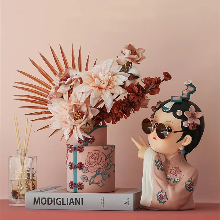 Classical Peking Opera Girl Doll Gift Resin Flower Vase Countertop Decoration