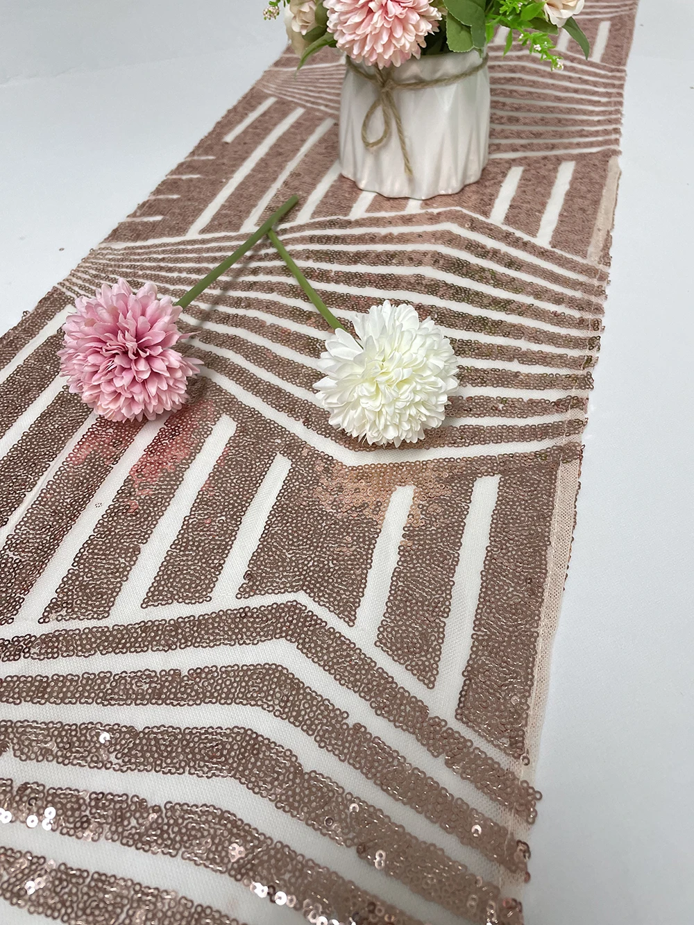 Customized Wedding Table Runners Decoration for Round Tables Rose Gold Sequin Table Runner