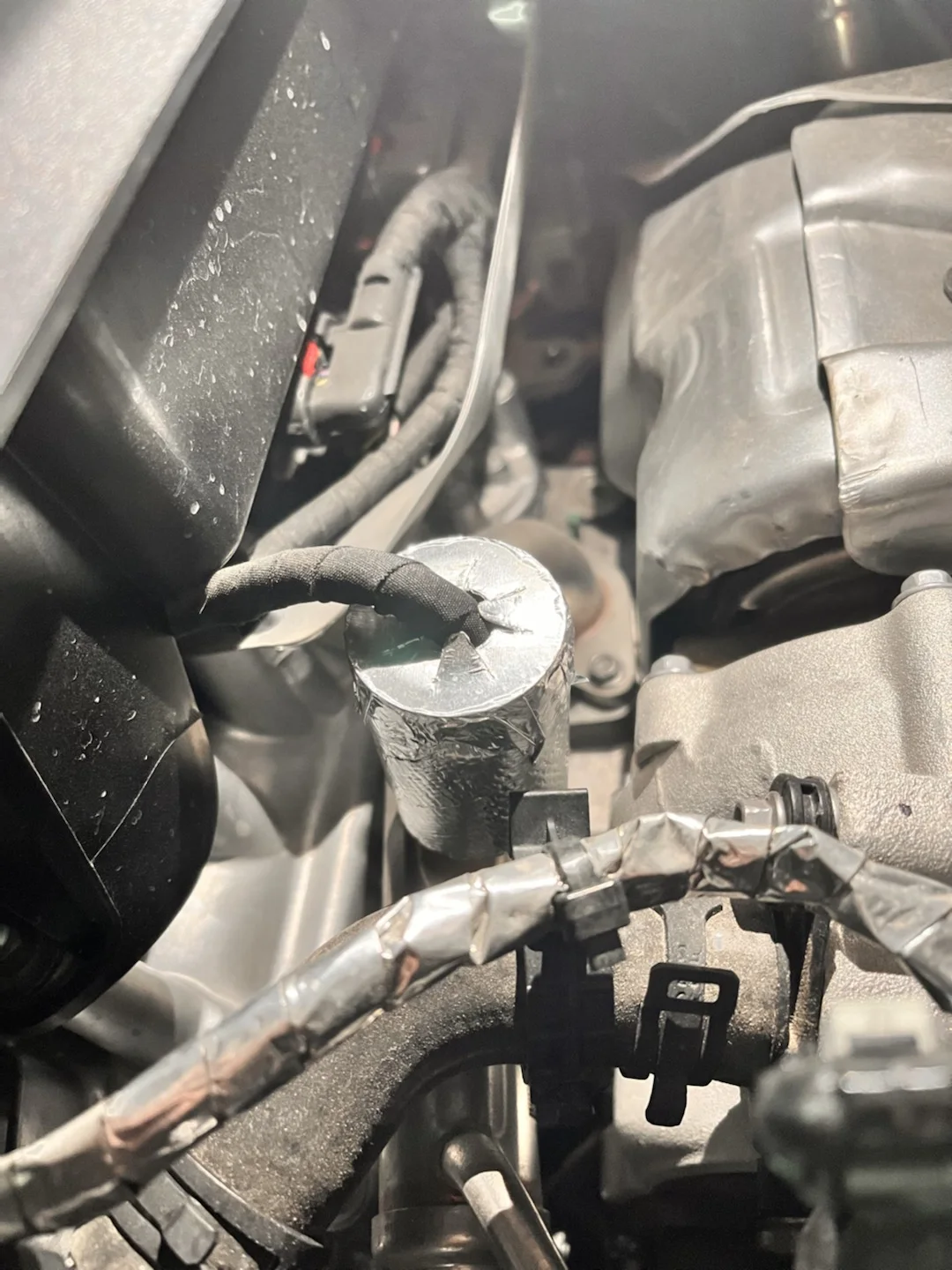 JDD Aluminium heat reflect Fiberglass Braided Self-closing Cable Management Sleeve for fuel car