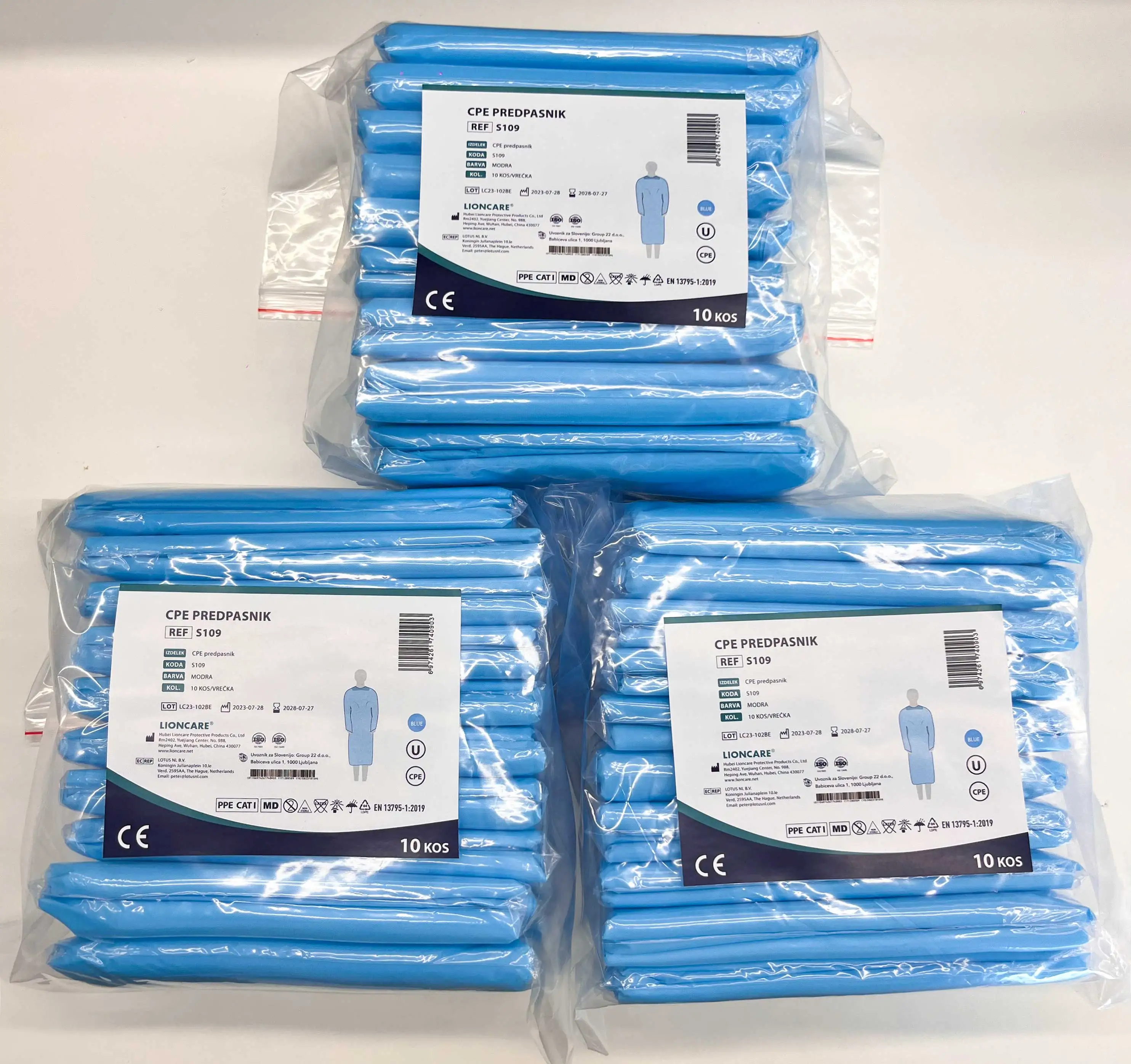 PE CPE Isolation Gown Waterproof Disposable Isolation CPE Gown