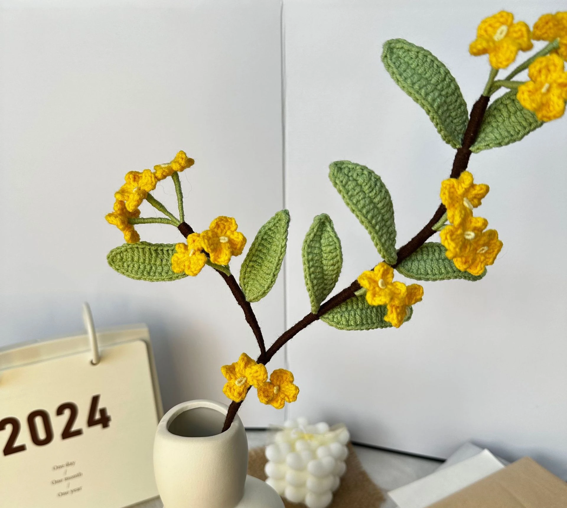 Wholesale New Crochet Woven Flowers Handmade Osmanthus Stem For Bouquet Wedding Home Party Decoration Flower Arrangement Gifts