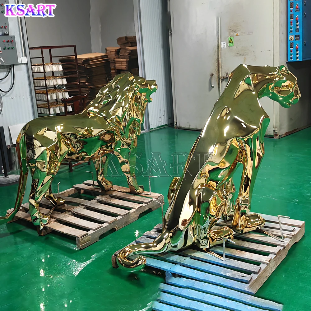 Life Size Art sculpture Resin window Display Model Art Wolf statue body electroplated gold custom chrome plated crafts
