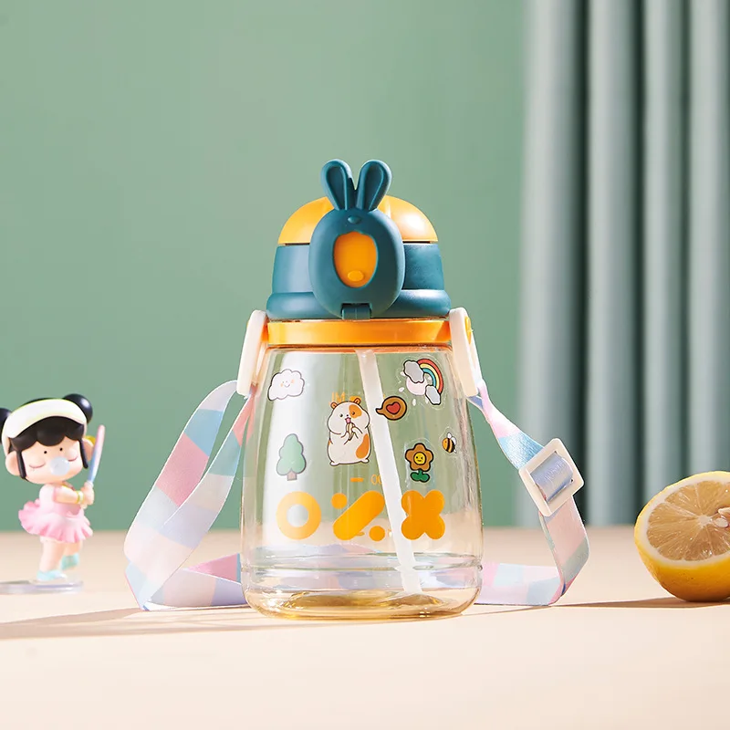 2024 New Attractive Cute Animals 600ml Plastic Student Water Bottle Kids Children Strap