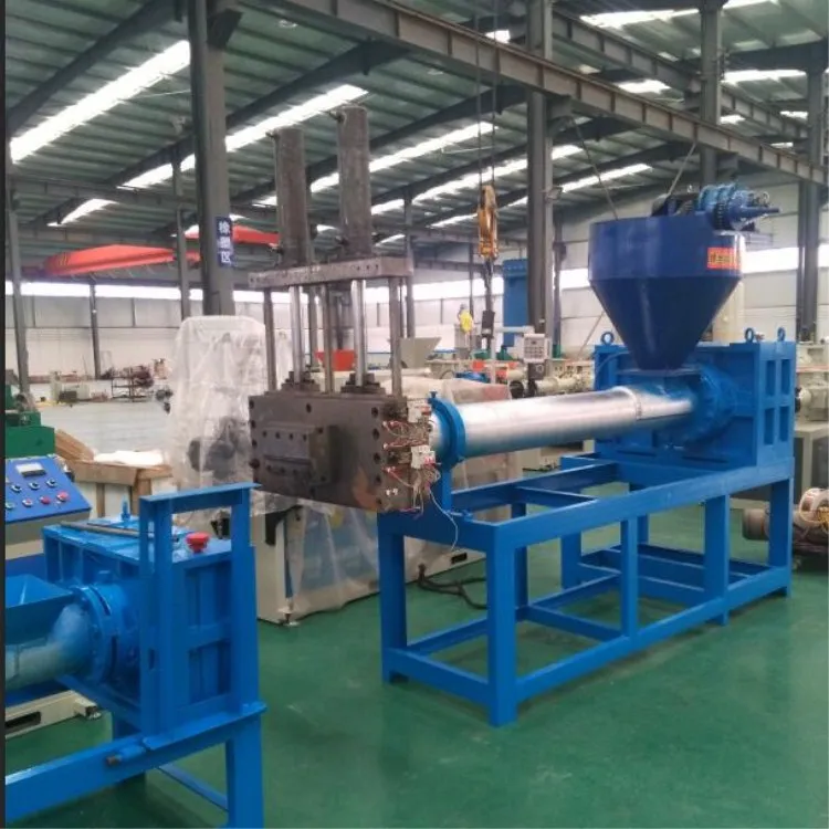 Single Screw Plastic Extruder Masterbatch Compounding Extrusion Line For Granules