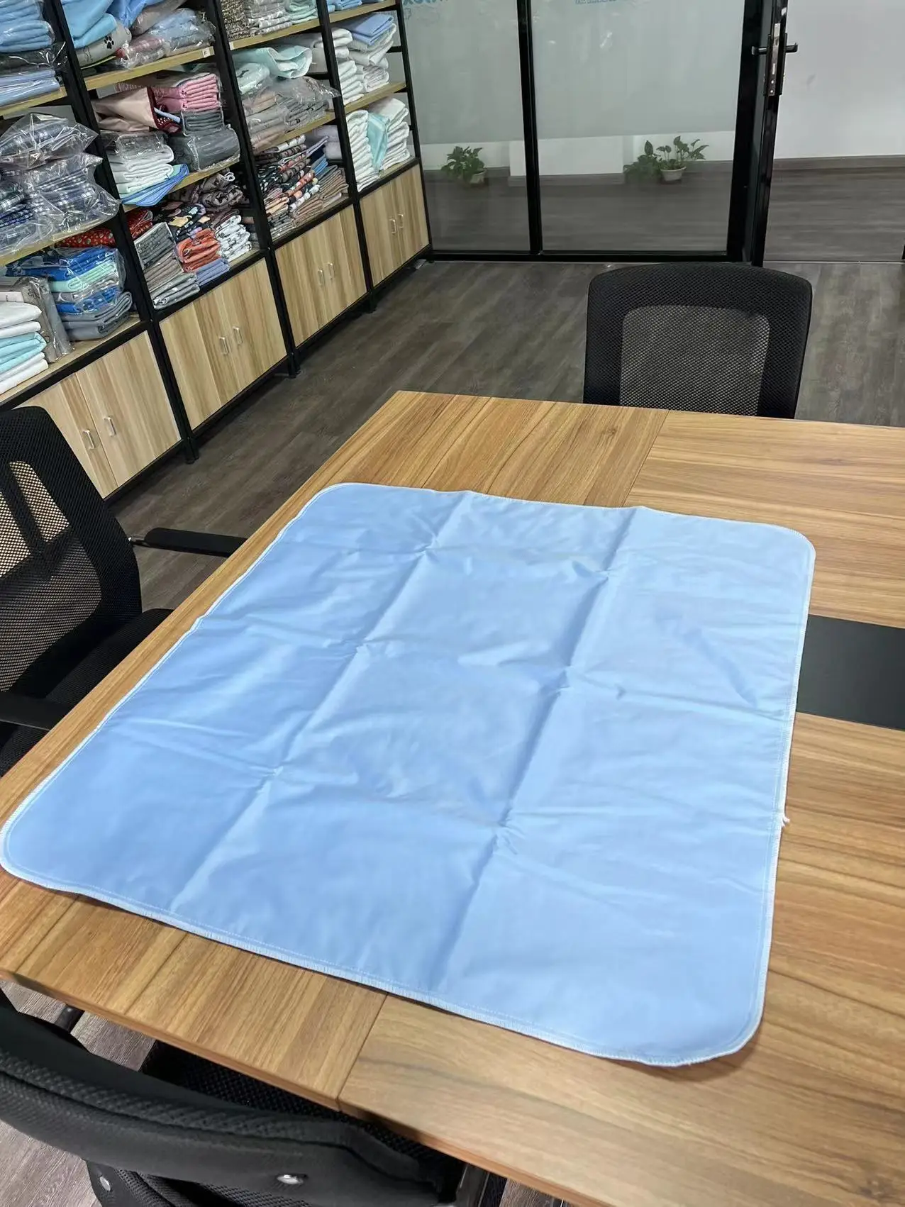 Wholesale Reusable Waterproof Bed Underpads Non-slip Back Elderly Kids Microfiber Pads Reusable washable pads for the elderly