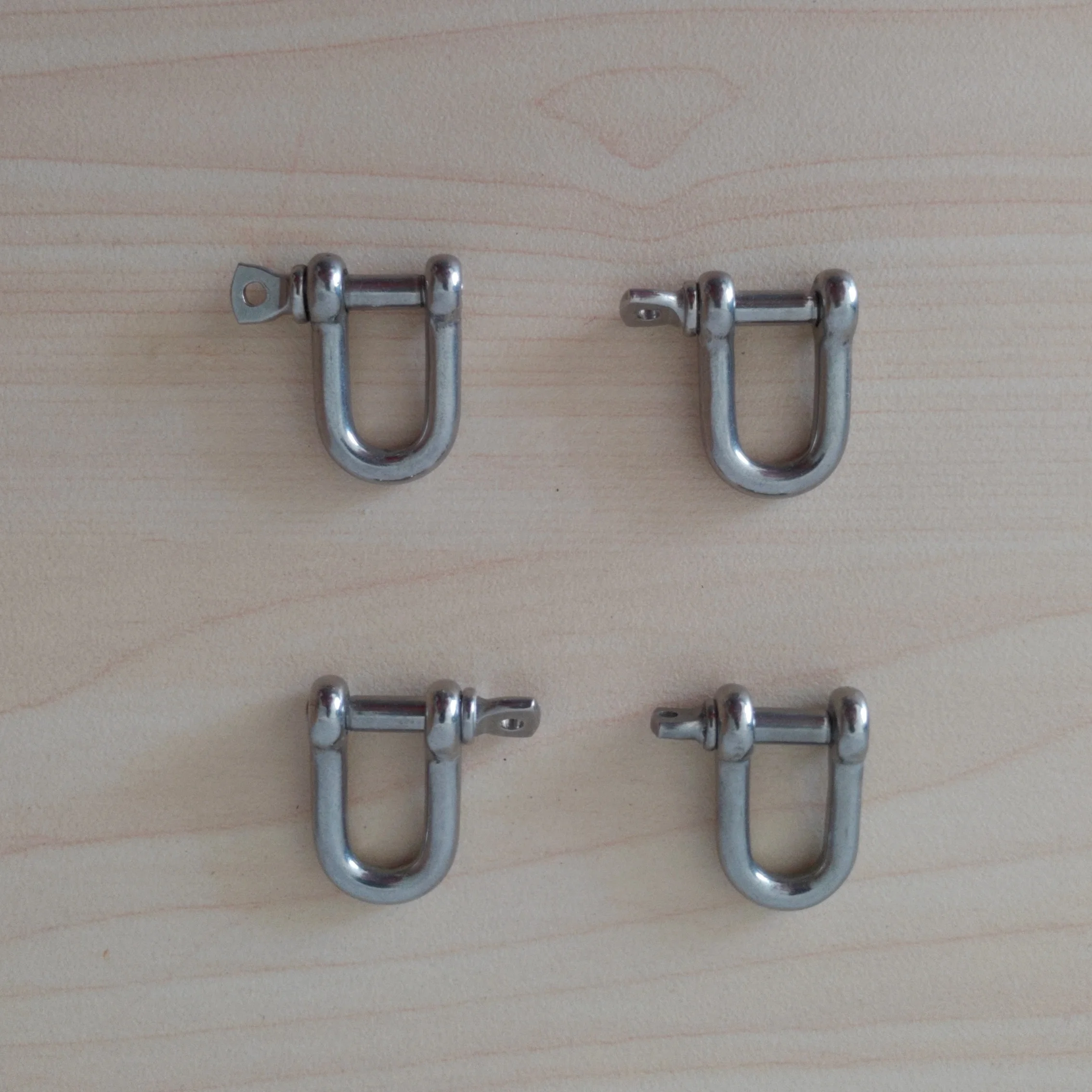 
Stainless Steel European Type Dee Shackle 