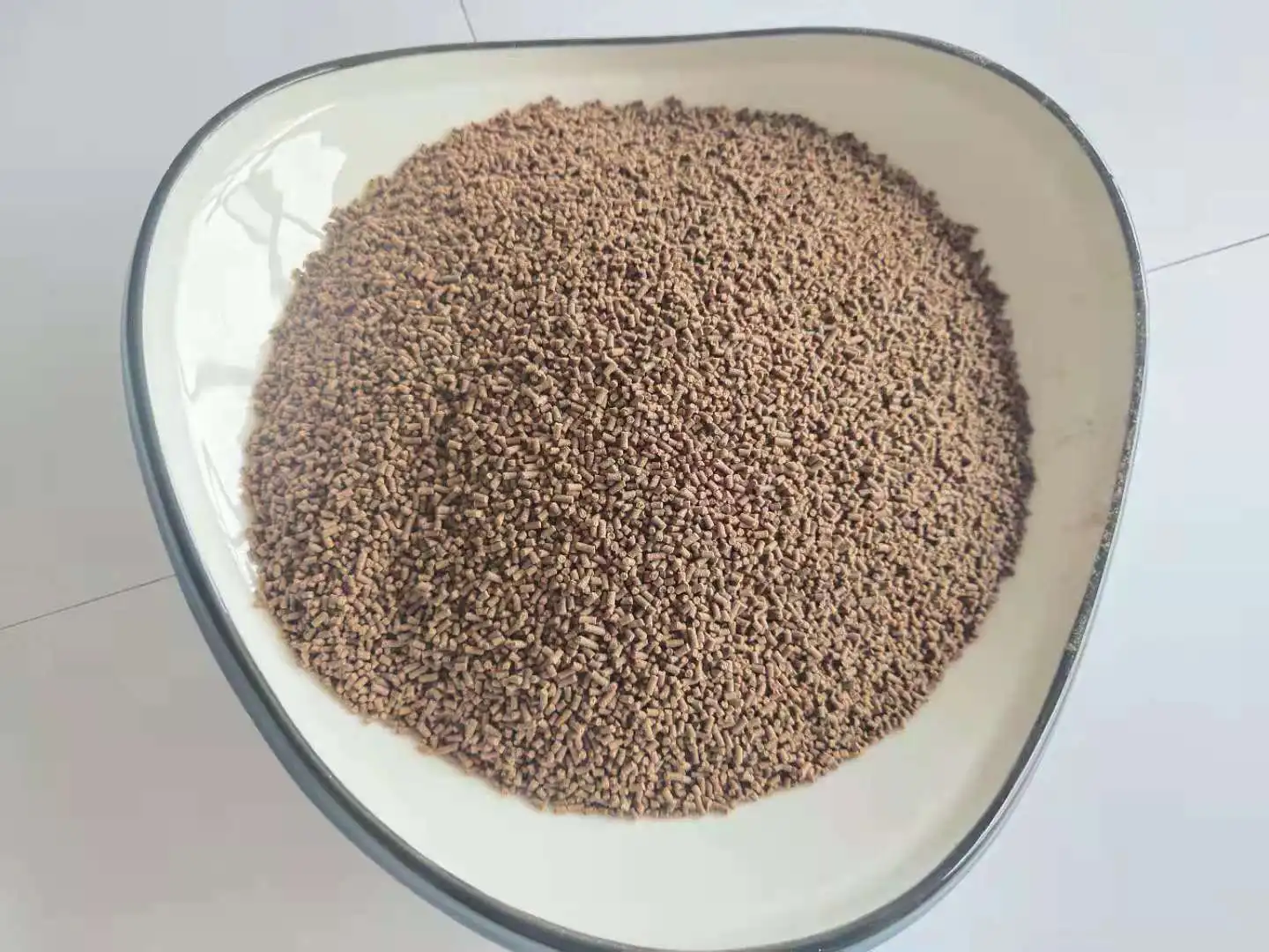own factory supply  extruded formula floating pellet  aquatic feed for  ablone  with low price