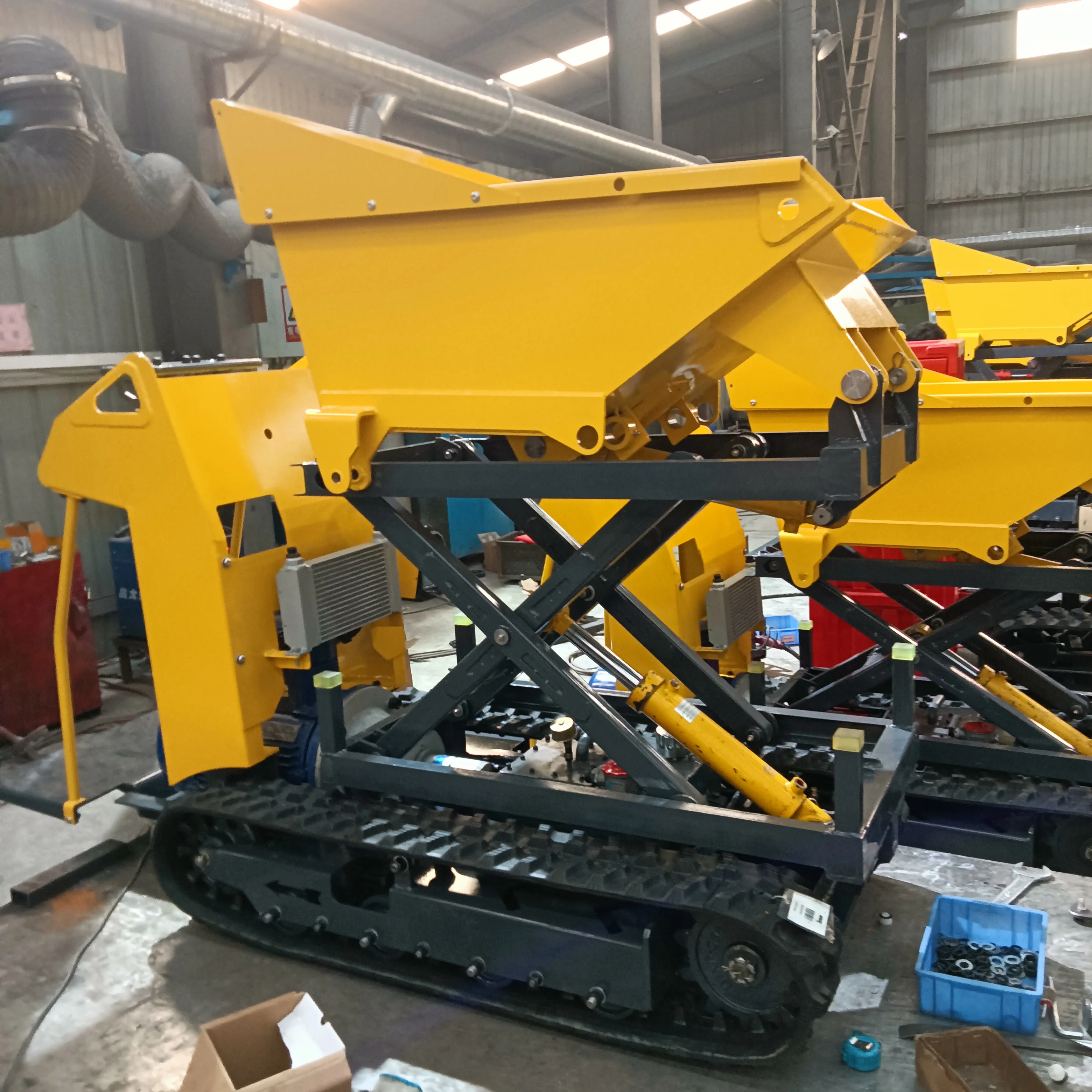 Load Capacity Gasoline Engine Powered Rubber Track Mini Cart Transporter Crawler Mini Dumper