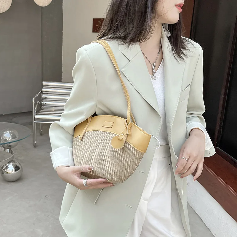 2022 Hot Selling Fashion Women Beach Straw Bag Machine Weave Straw Cheap Price Straw Hand Bag Famous Brand Handbags