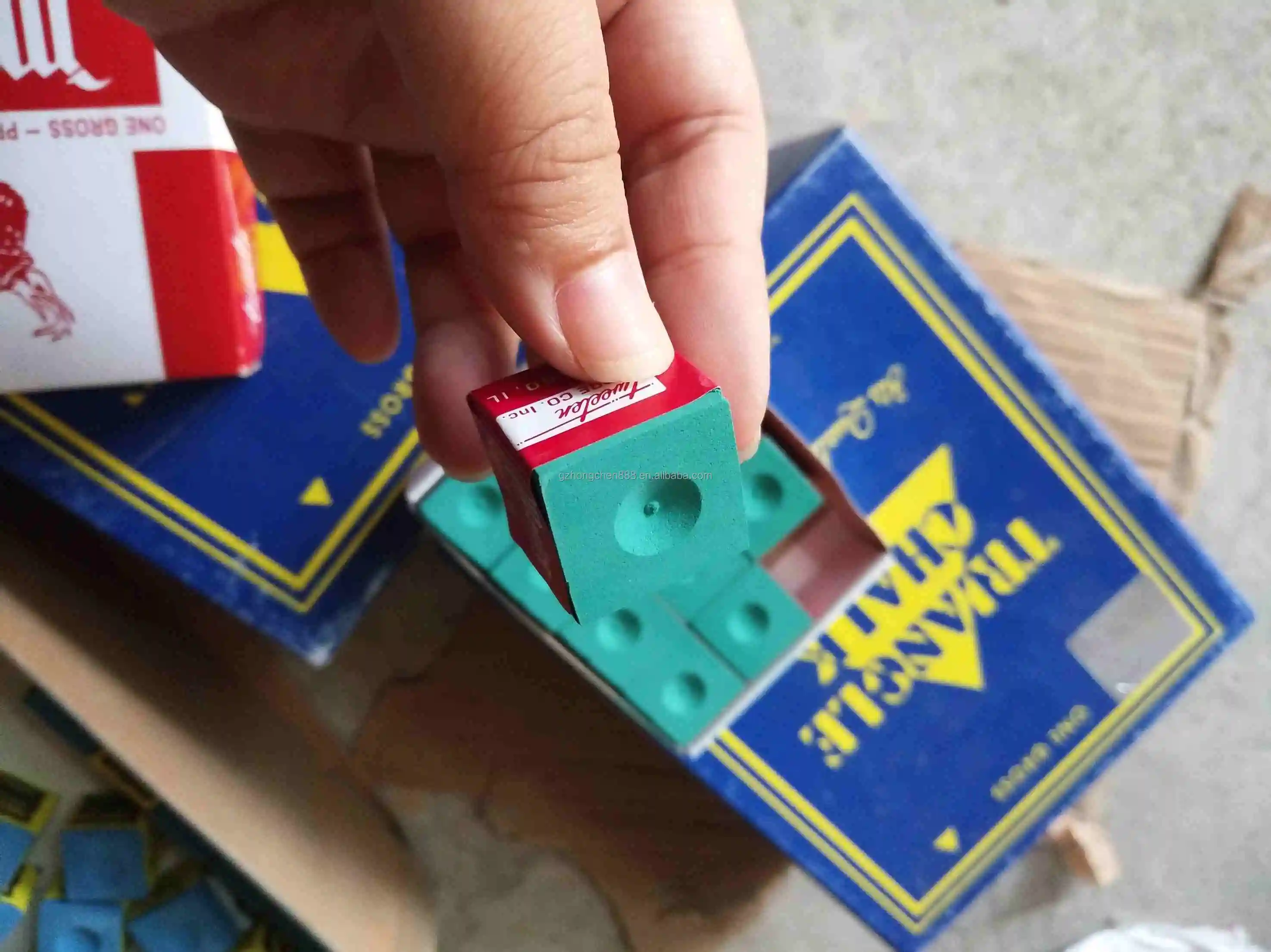 Wholesale Pool Billiard cue Chalk Snooker cue Chalk