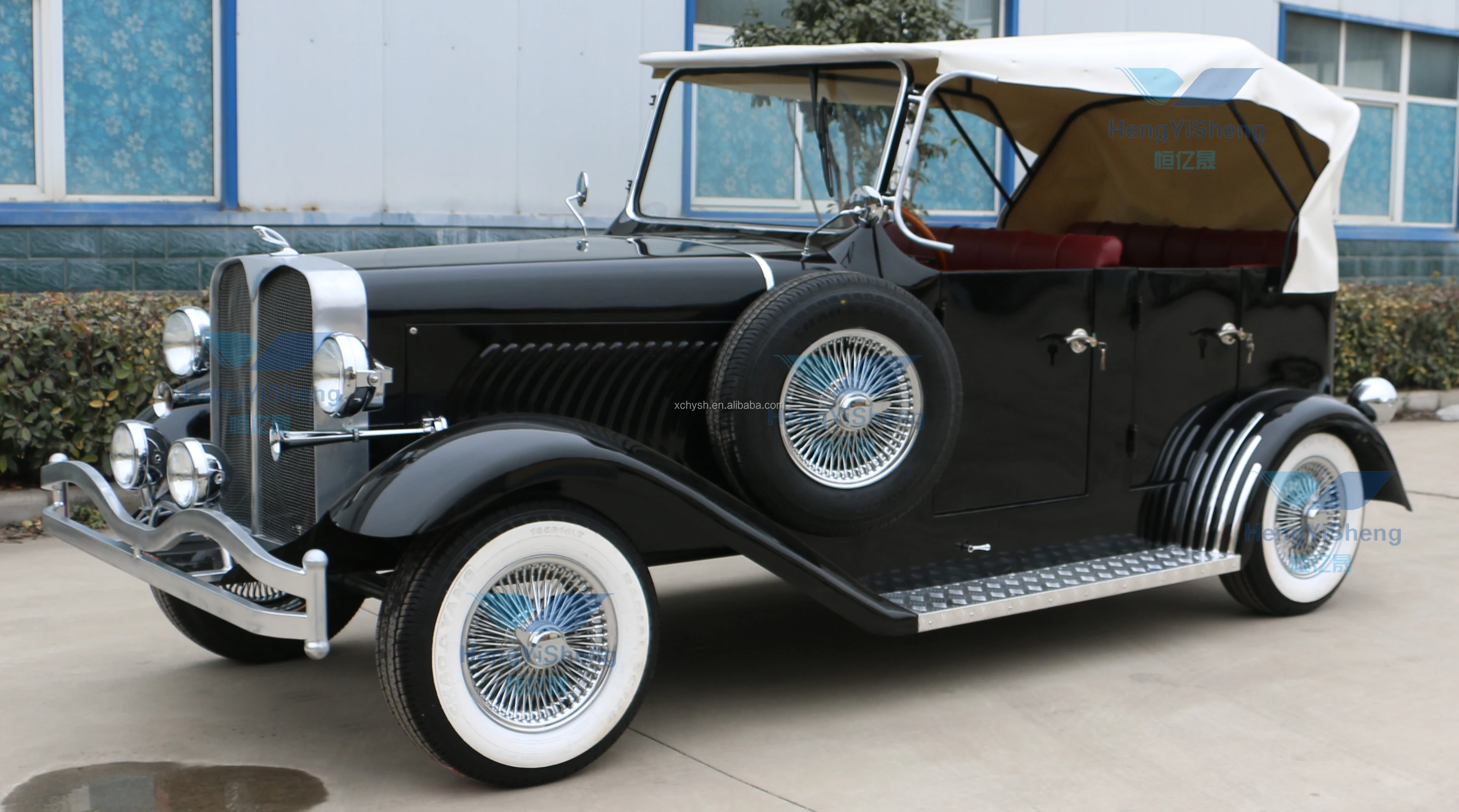 Super Classic Vehicle Vintage Car/5 Seat Antique Retro Car with CE
