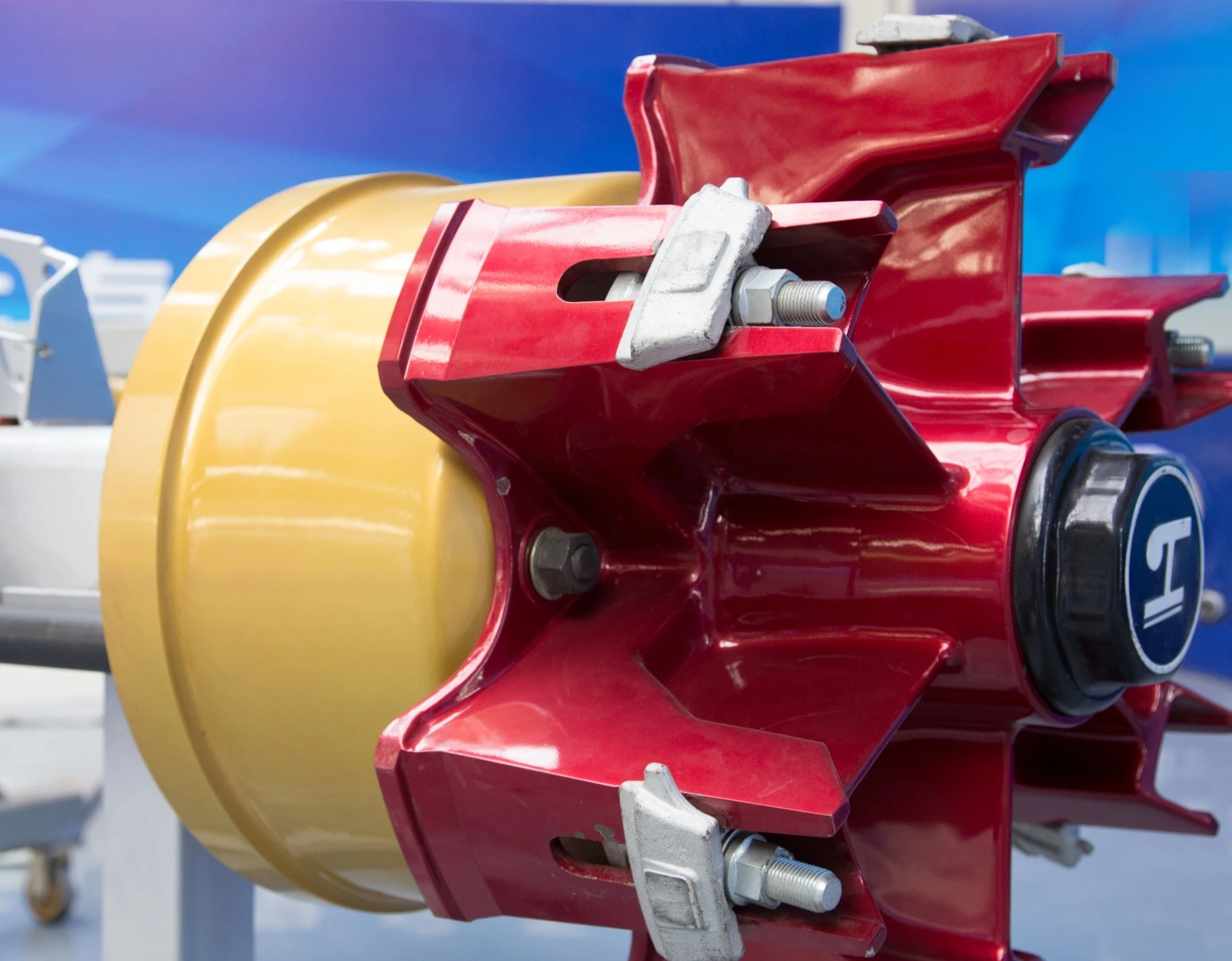 Spoke Series American Type Truck Axle Spindle Lowbed Trailer Semi Trailer Axles For Sale