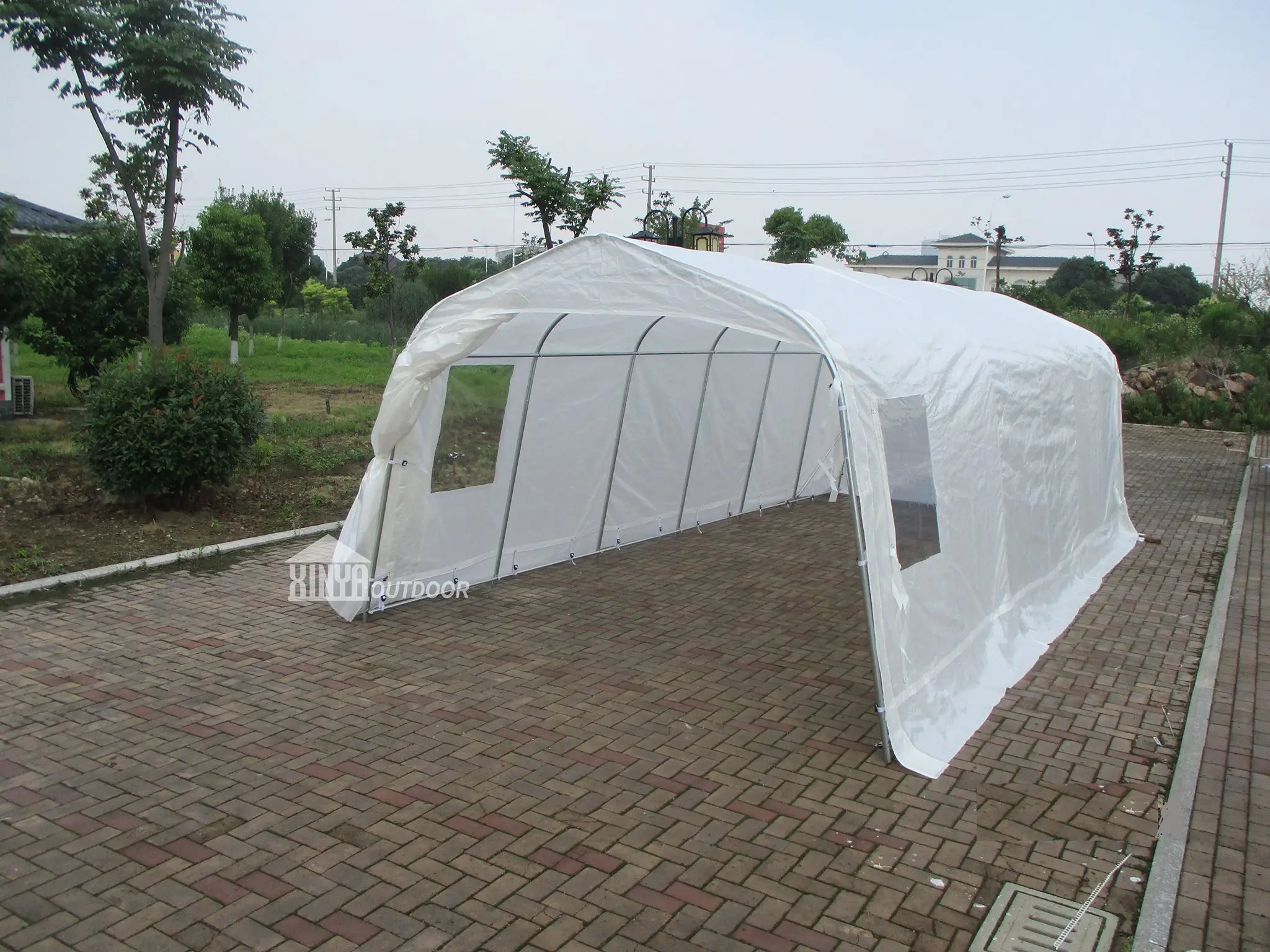 Зимний навес с боковыми окнами 11 дюймов X 20 дюймов x 7 дюймов 3 дюйма, изготовлен из 185 г ПЭ брезента и 19 калибра оцинкованных стальных трубок