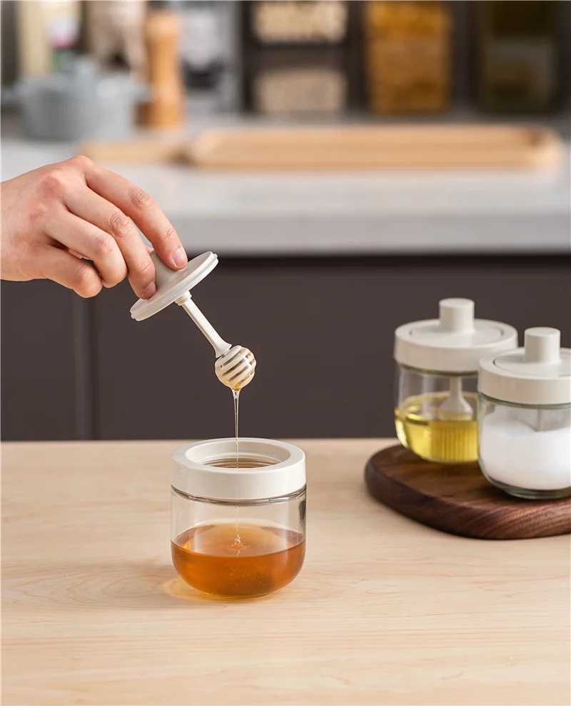 Pinmoo Kitchen Clear Seasoning Salt Bottle Glass Shaker Bottle Spice Jar Container with Spoon Oil Brush in Lid