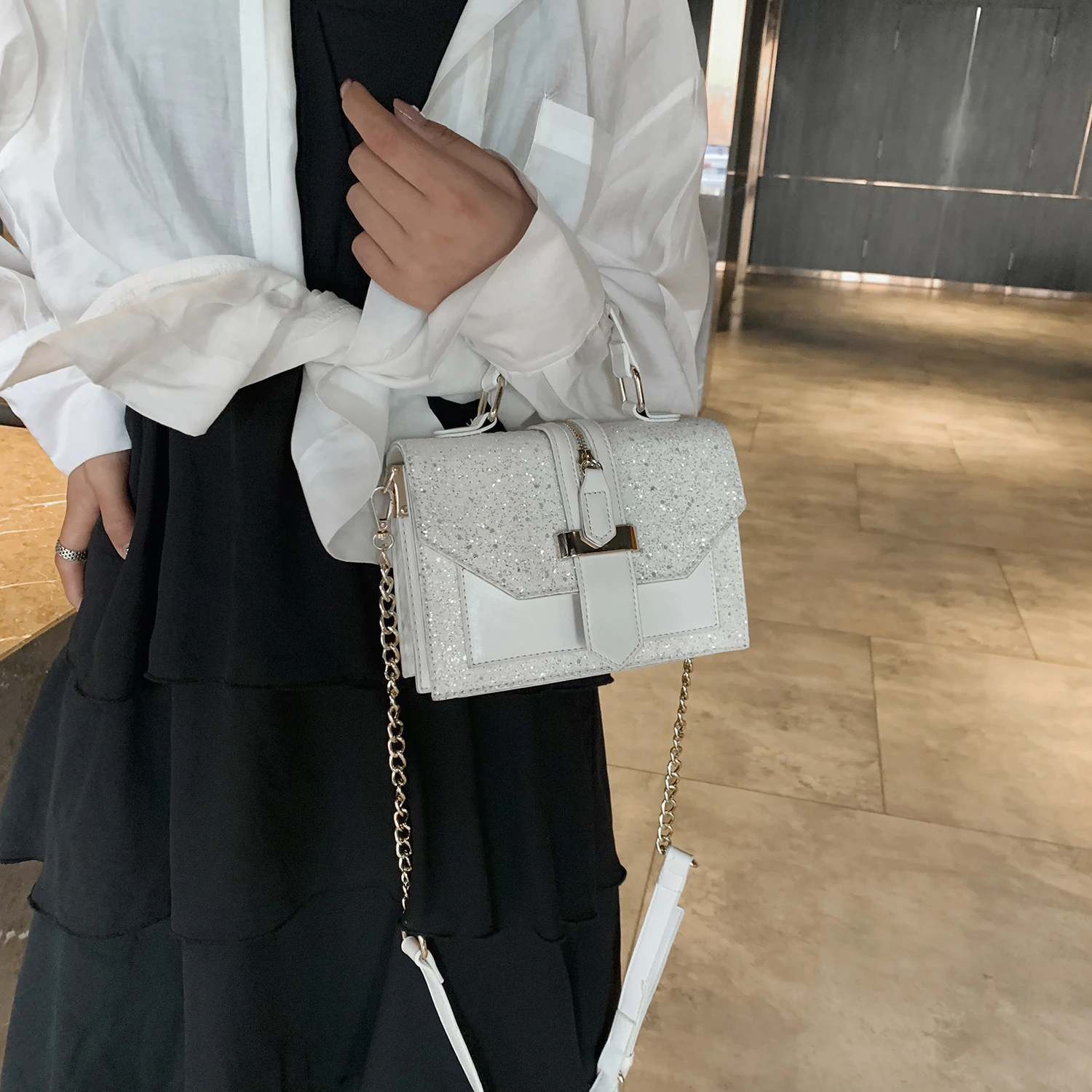 GS292 новая однотонная маленькая квадратная сумка из искусственной кожи с блестками в стиле ретро 2021 Портативные модные сумки-мессенджеры на одно плечо