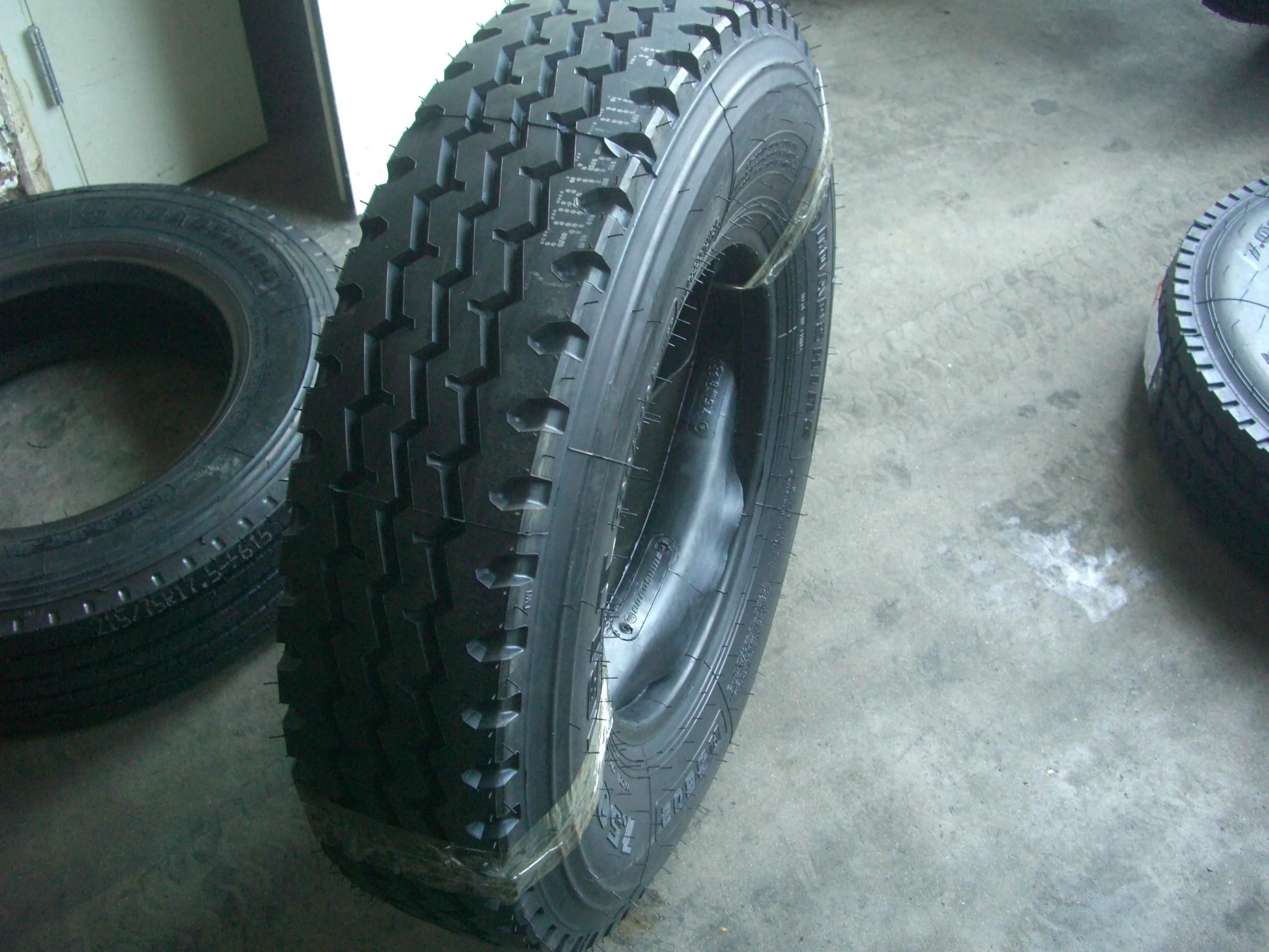 China top quality  GT RADIAL linglong 315/80R22.5 385/65r22.5 13r22.5 TRUCK TYRE TIRES FOR TRUCKS