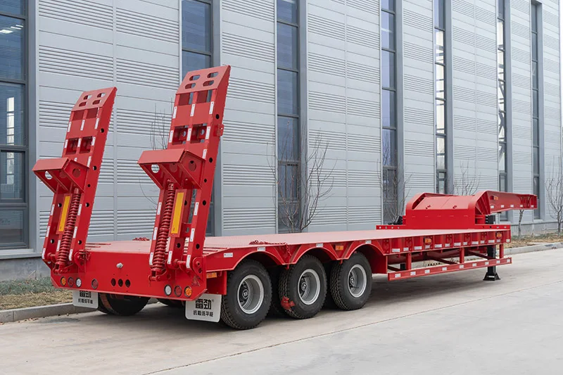 Vehicle Master Heavy duty 3  axle Low bed loader Trailer 50 ton 60ton Lowbed Semi Truck Trailer for sale