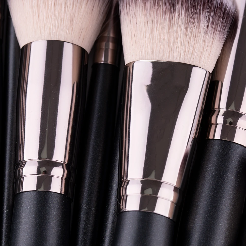 2020 Professional  Soft Synthetic Brushes Blending Facial Brush Black 15 Piece Wooden Makeup Brush