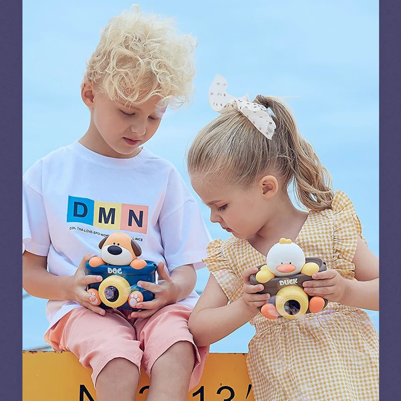 New Design Cute Cartoon Stupid Dog Bubble Machine Toy Light And Music Leak Proof Liquid Bubble Camera Summer Outdoors Soap Toys