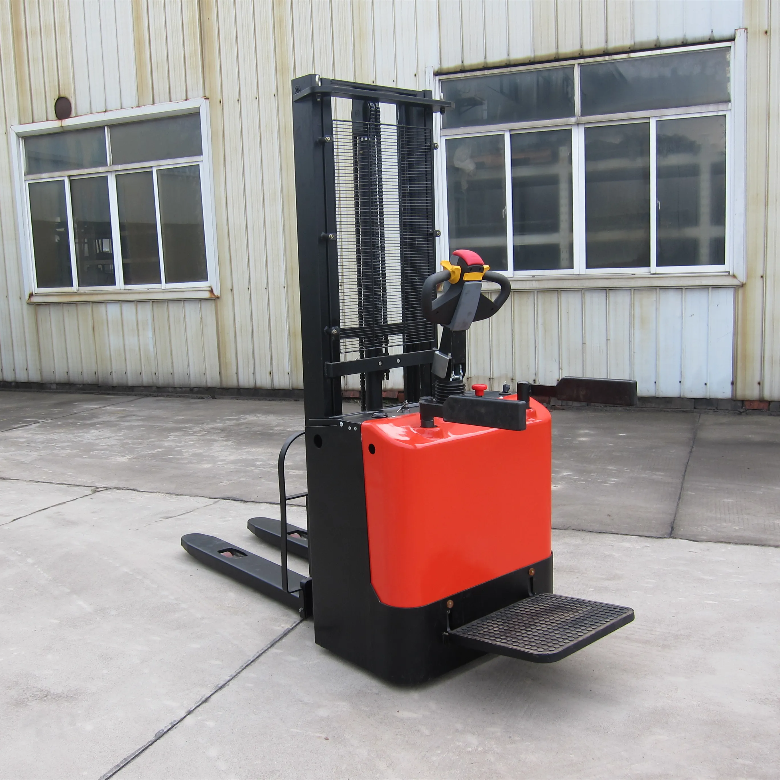 WELIFTRICH 2.0ton 2000kg rider electric stacker forklift lifter lifting height from 1.6m to 6m for warehouse strong structure