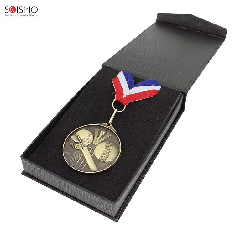 Custom High Luxury Leather Badge Medal Award Brooches Wood Cardboard Velvet Gift Display Packaging Boxes