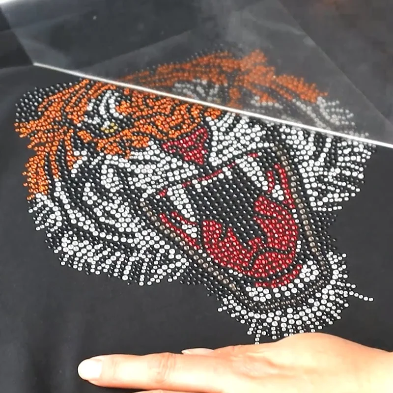 Изготовленный На Заказ хрусталь теплопередача Bling Tiger оптовая продажа горный Железный на мотив
