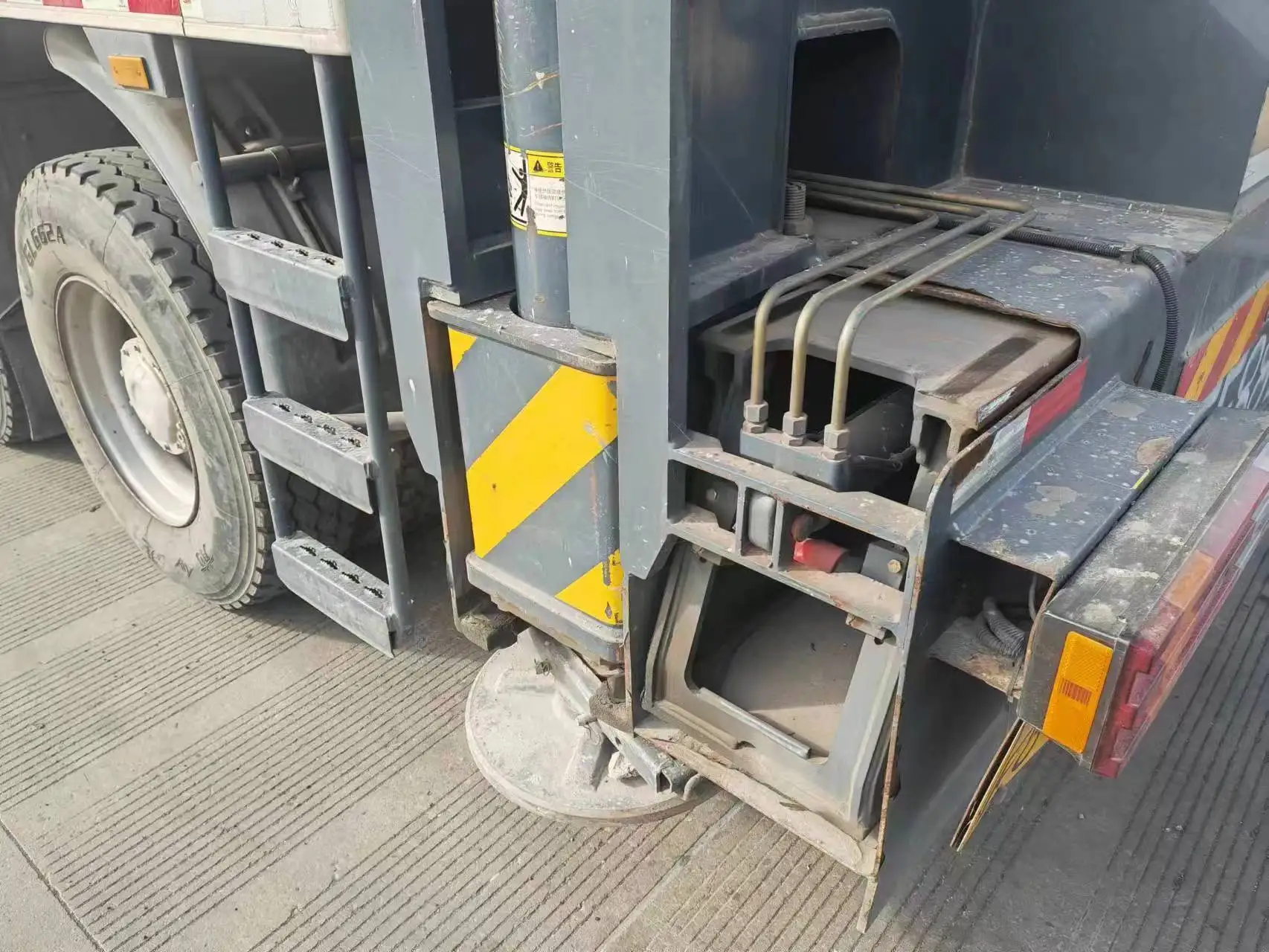 Used Truck Crane Dongfeng Engine Pump Motor Bearing Gearbox-QZ50K2 XCT25 QY25K QY50K QY70K QY100K QY130K 50Ton Max Lifting Load