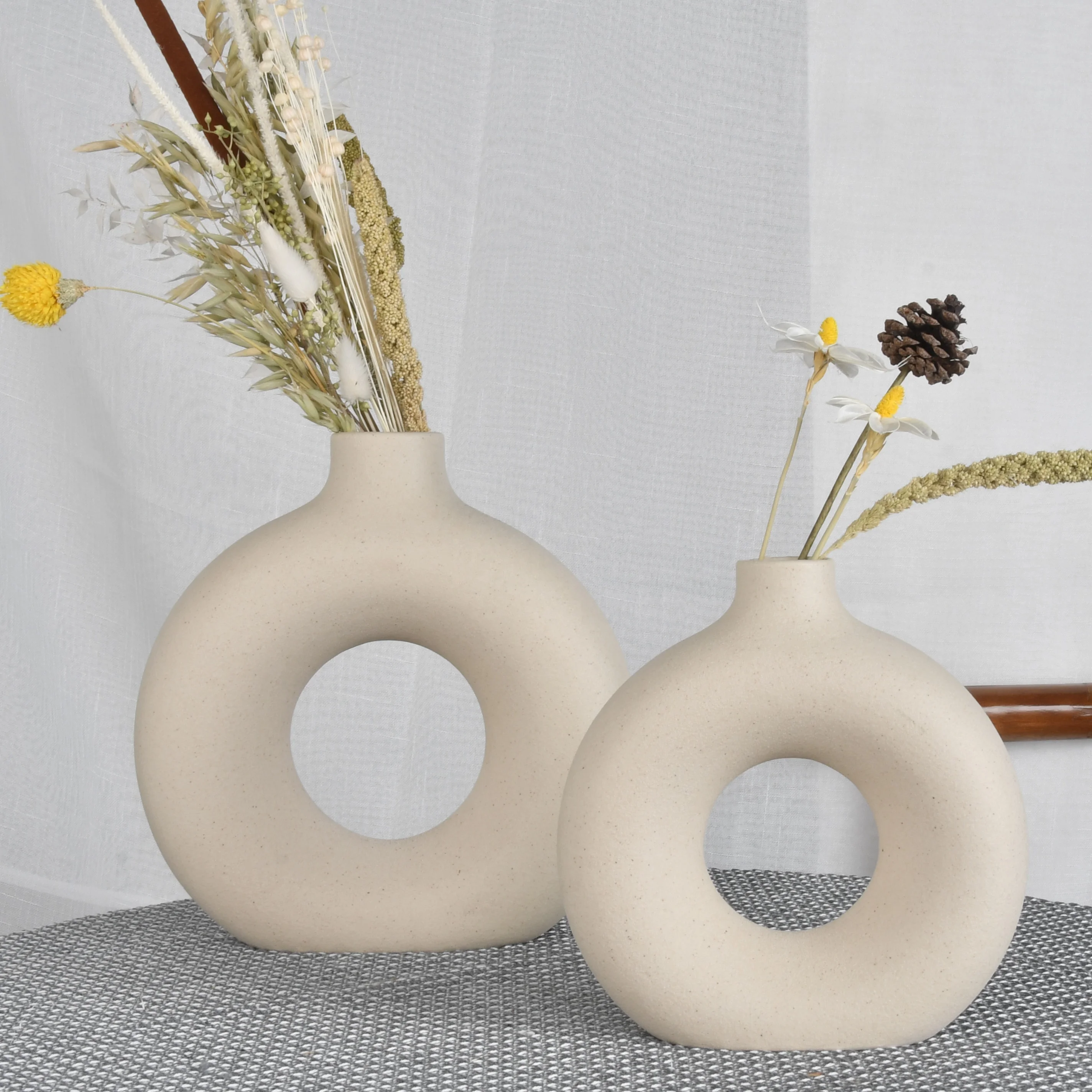 Nordic Ceramic Donut Vase Dried Lubao Black Flower vase home decoration White sand glaze Donut Flower Vases