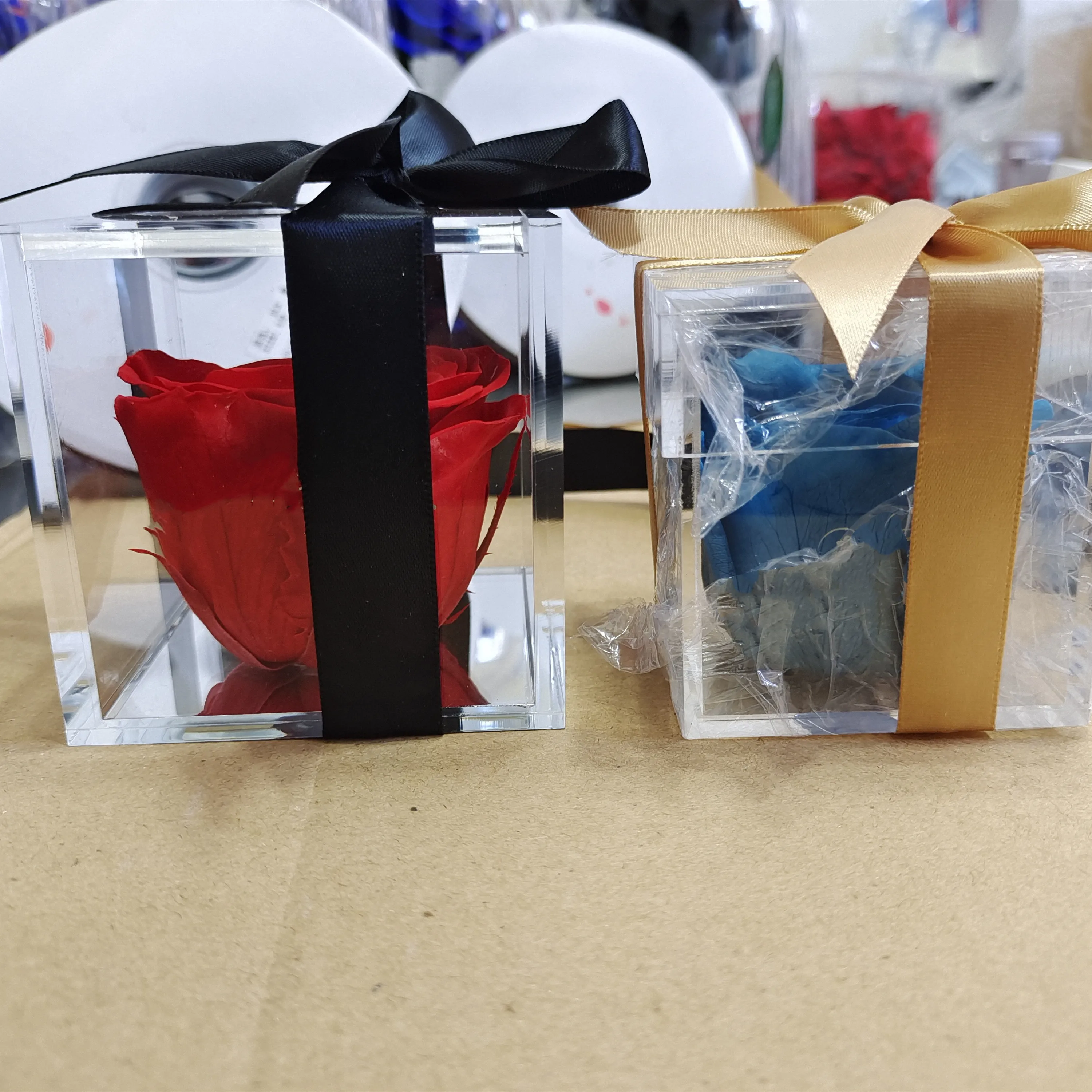 Customized Logo Decoration Flower Acrylic Box Diy Everlasting Natural Forever Long Lasting Immortal Preserved Roses Flower