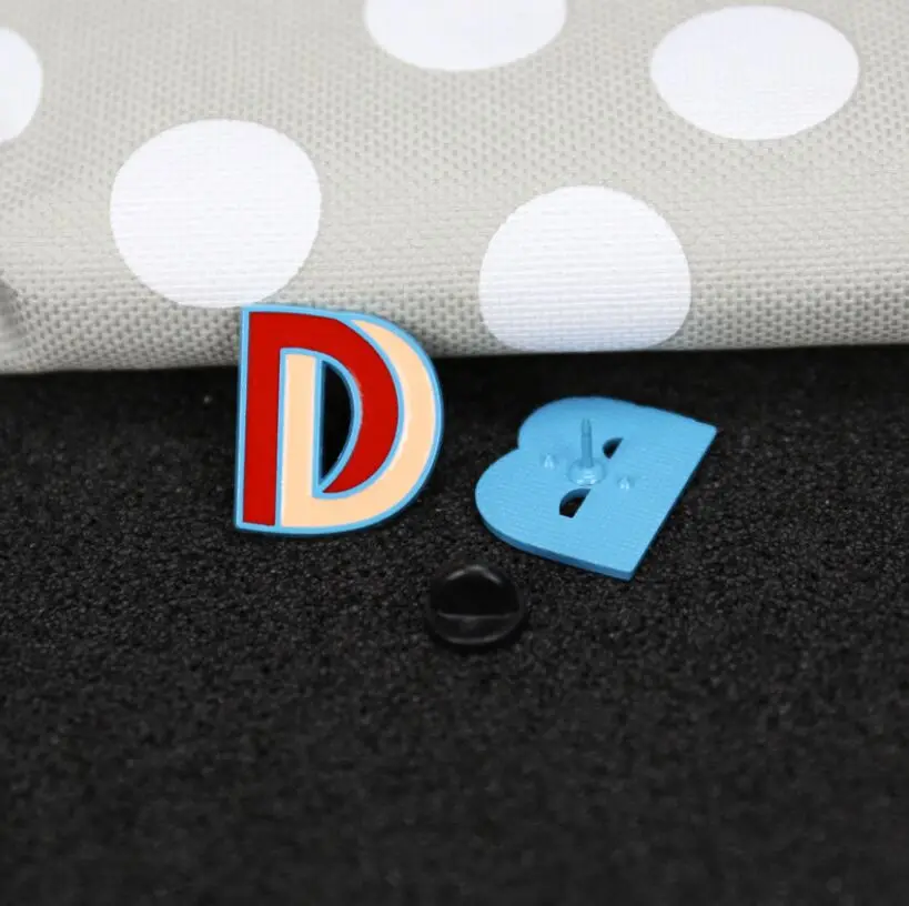 rainbow color 26 letters initial lapel pin, soft enamel colorful alaphabet A-Z pin badge emblem for garment hat pin souvenir