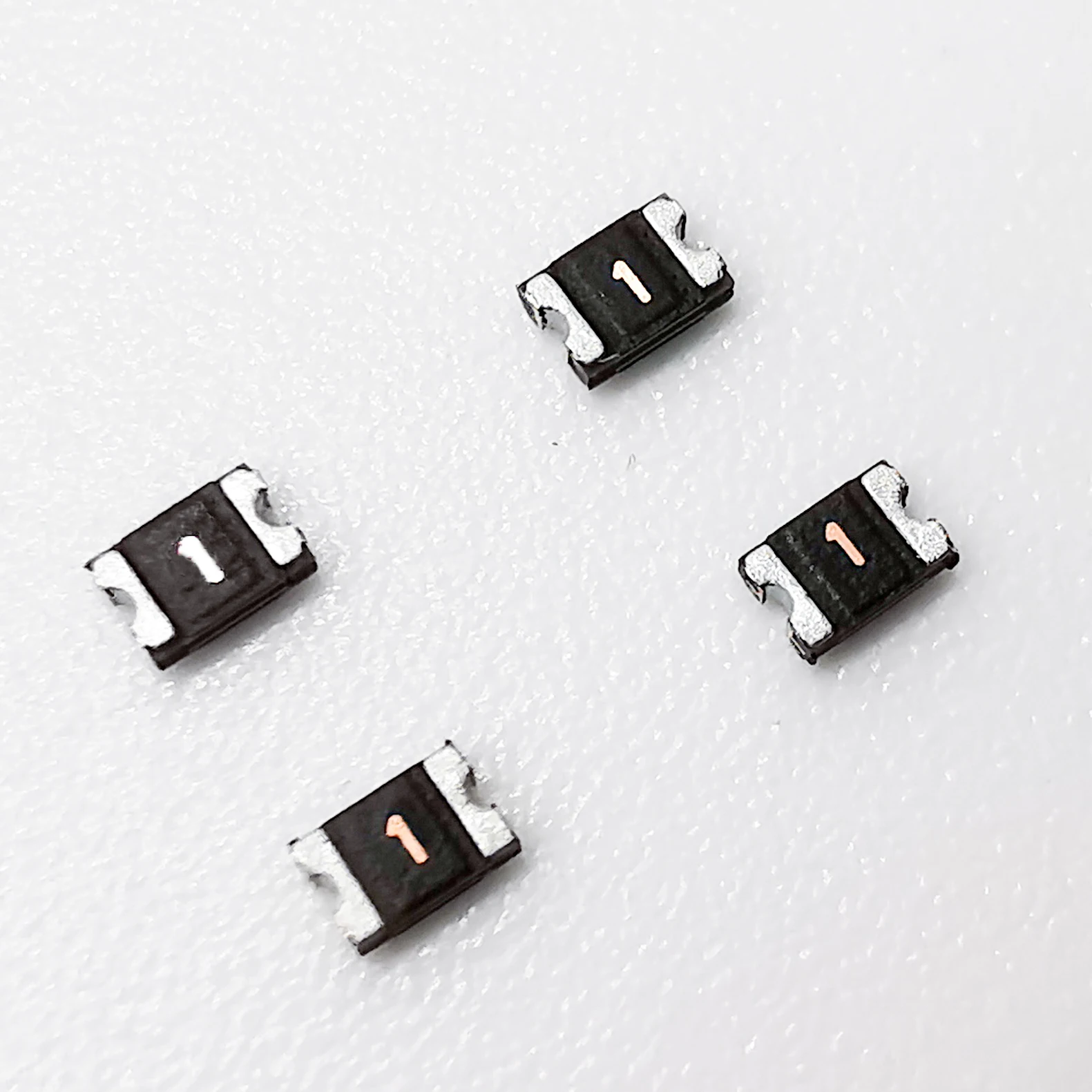 Hight Quality Automatic Reset Smd0805R010Sf Miniature Smd Pptc Fuse