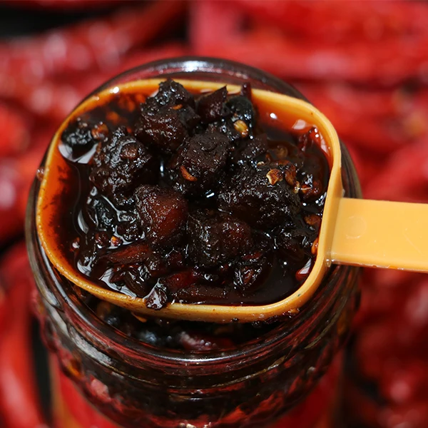 Горячая Распродажа острых пищевых продуктов в китайской бутылке соевое масло соус с перцем