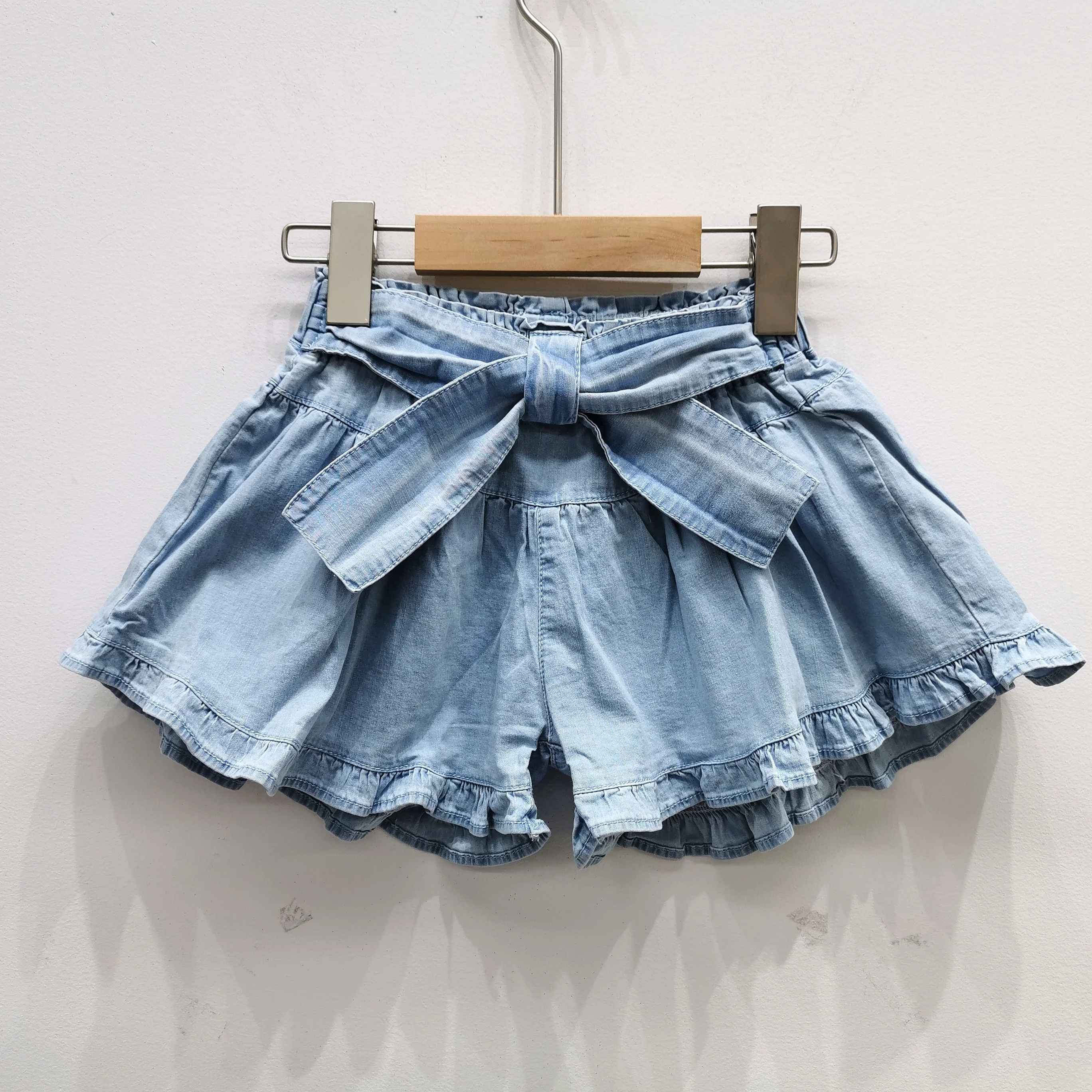 Wholesale custom design 100% cotton girls denim shorts with ruffle children girls shorts for summer