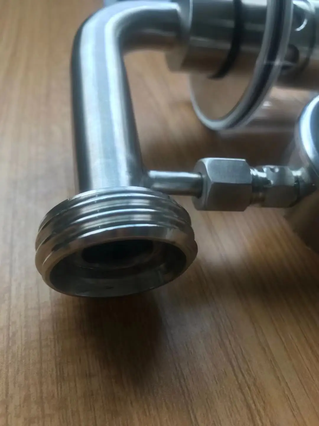 Bunging Device Beer Air Regulator Valve with CO2 Capturing