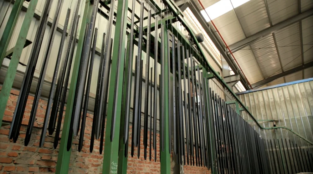 length 6ft Red painted steel t fence post for farm