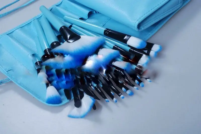 Best Selling 32pcs Private Label Professional Vegan Wood Handle Make Up Beauty Cosmetic Makeup Brush Set