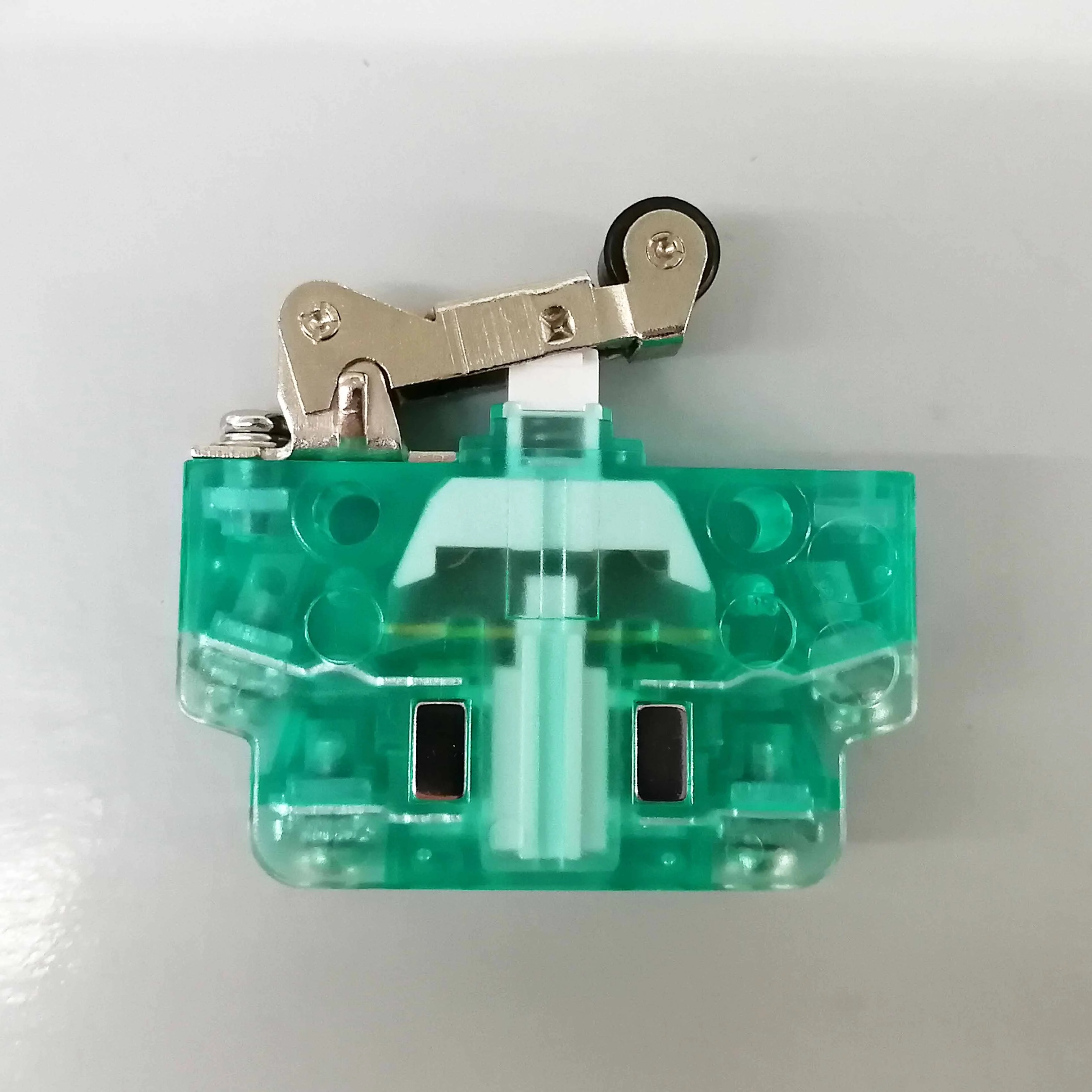 
Xianghong X826 S826 snap action switch and micro switch with magnetic blowout 